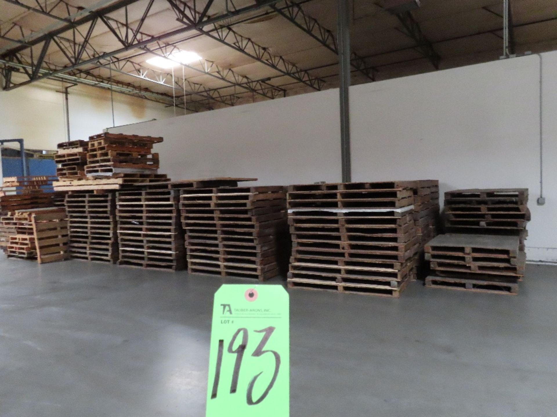 (Lot) Pallets