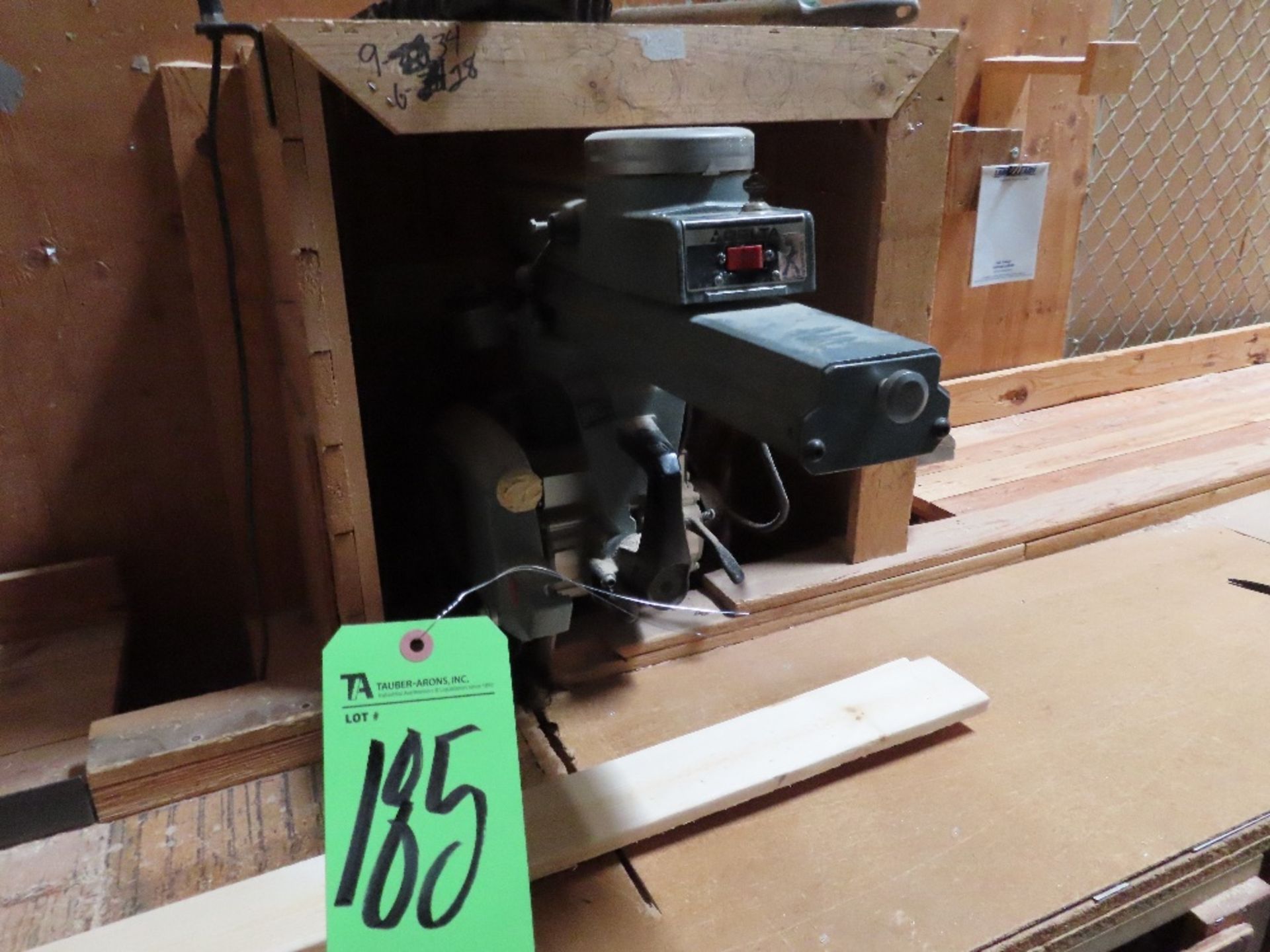 Delta Radial Arm Saw w/ Dust Collector