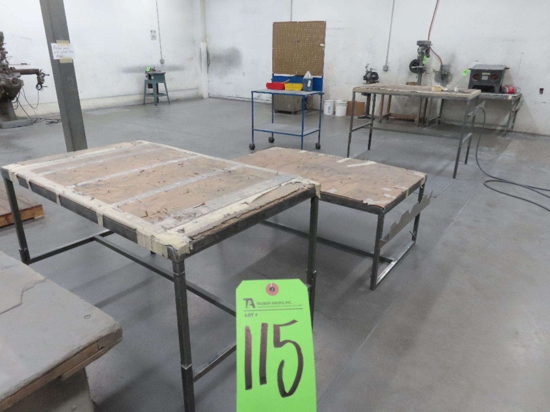 (Lot) Tables & Cabinet