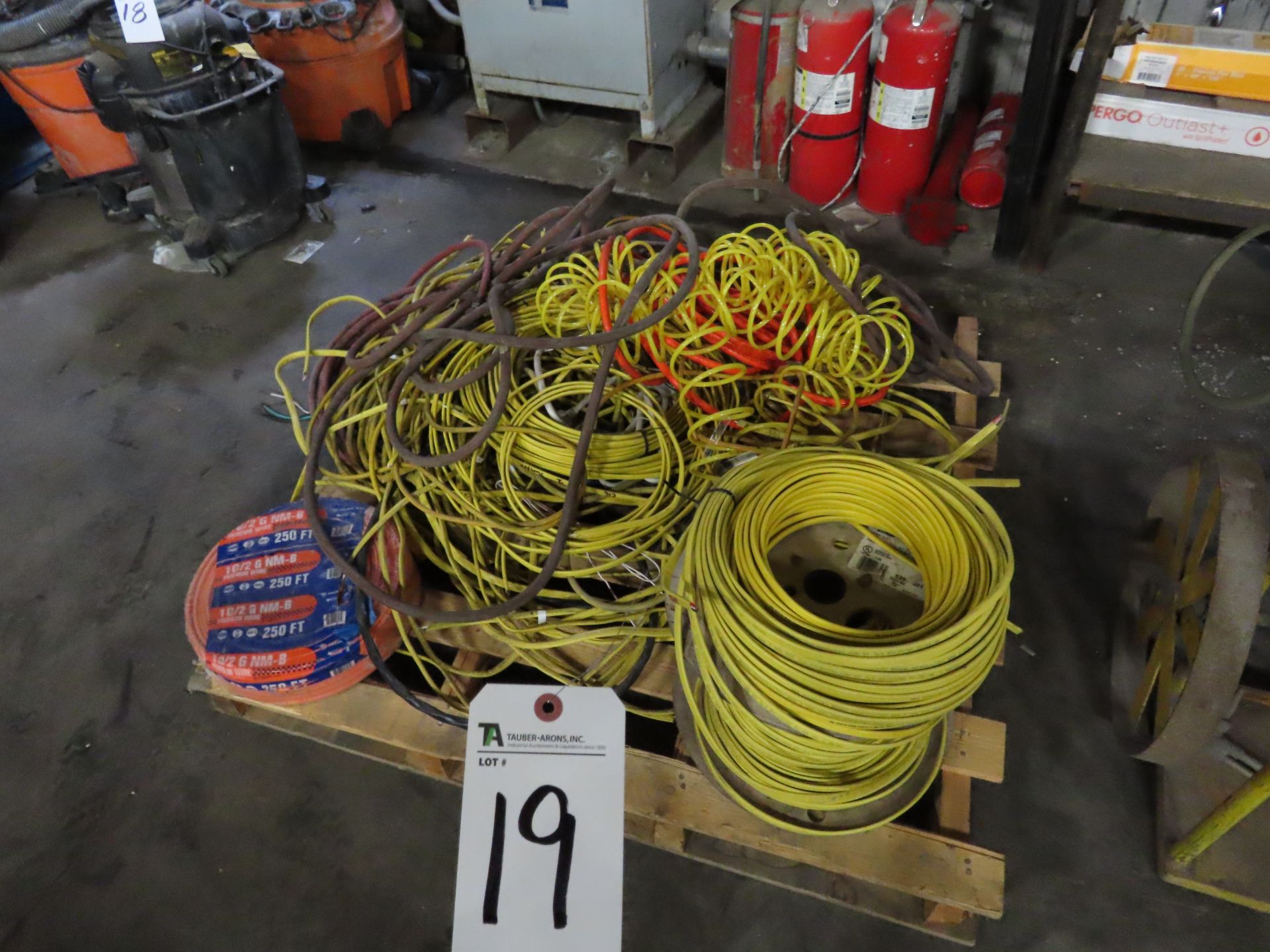 (Lot) Electrical Wire & Hoses