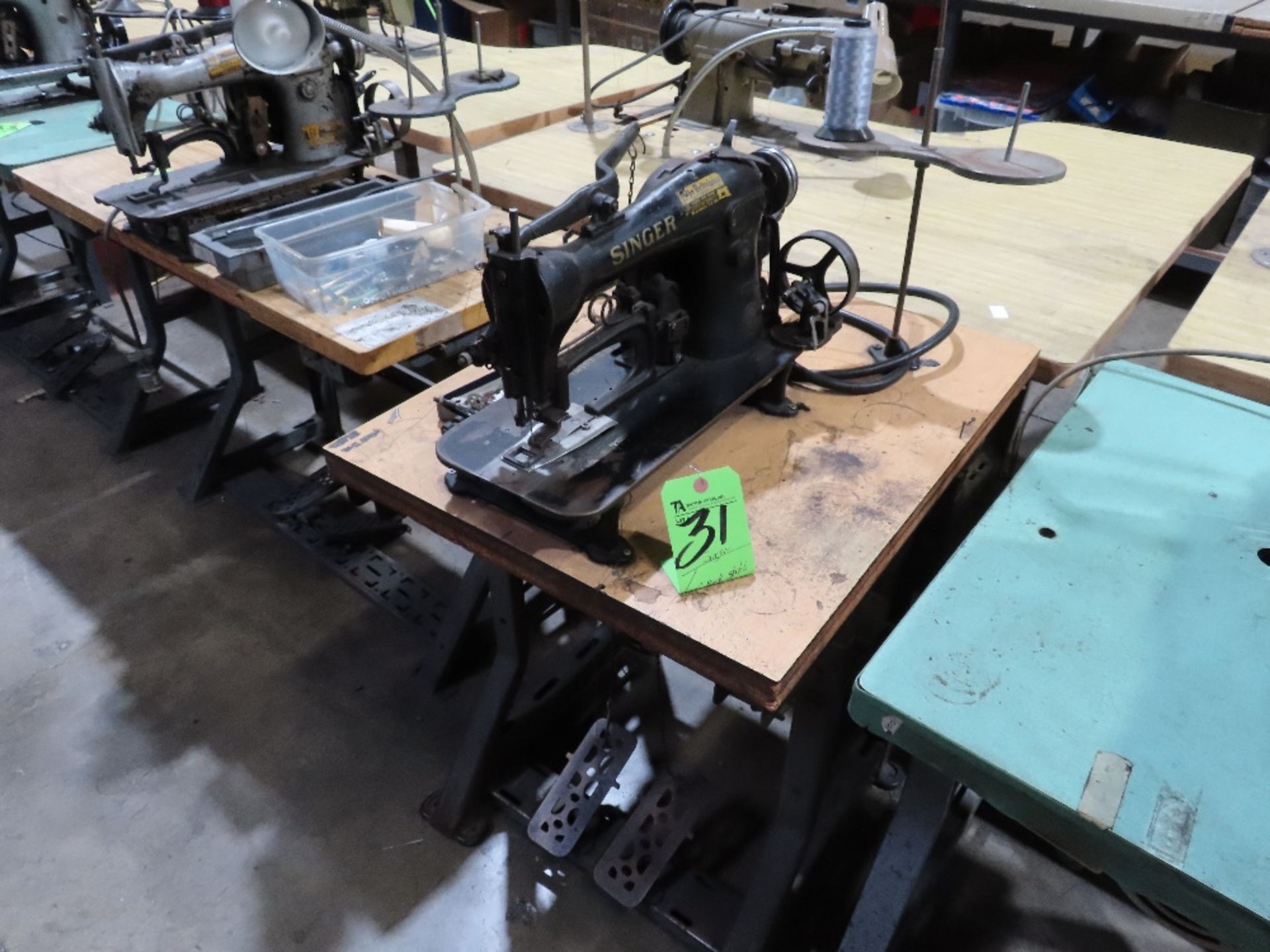 Singer 1'' Back Stitch Sewing Machine