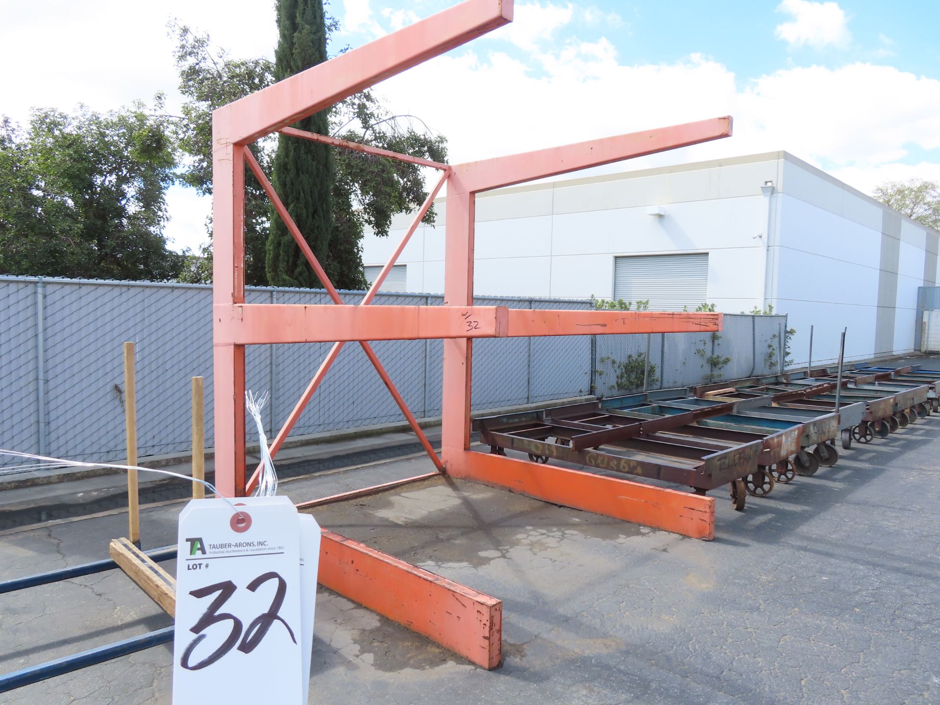 (Lot) Cantilever Racks (Approx 8'x8'x8')