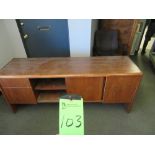 (Lot) (2) Work Desks