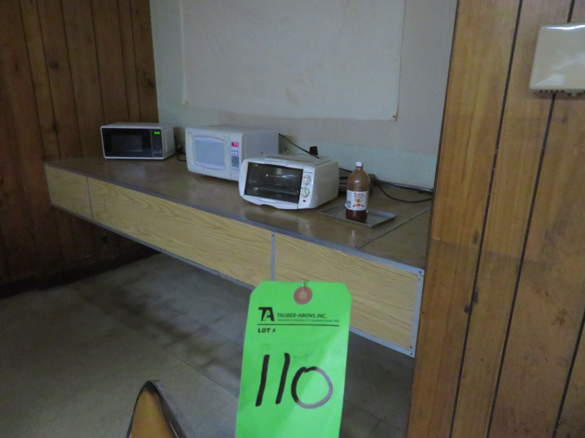 (Lot) Contents of Room, Including: Microwaves