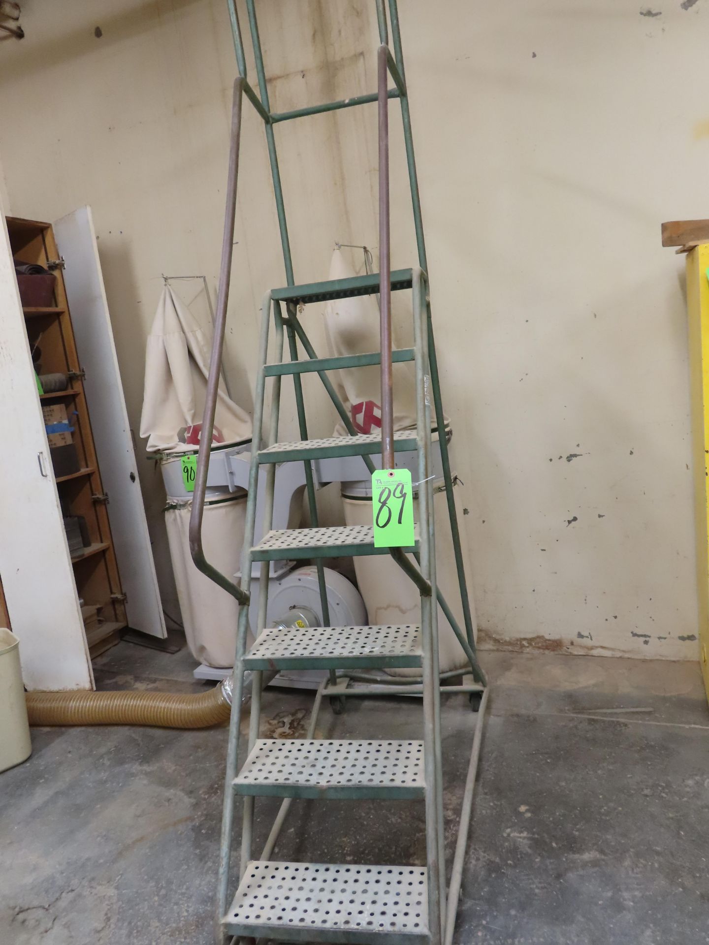 7-Step Portable Ladder
