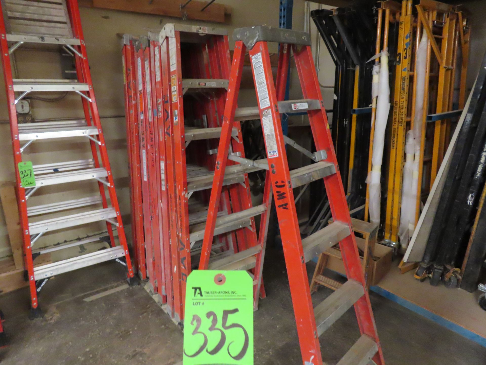 (Lot) (7) 6' Step Ladders