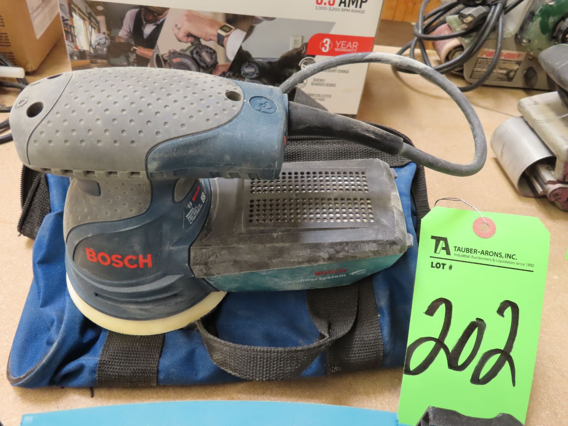 Bosch Palm Sander