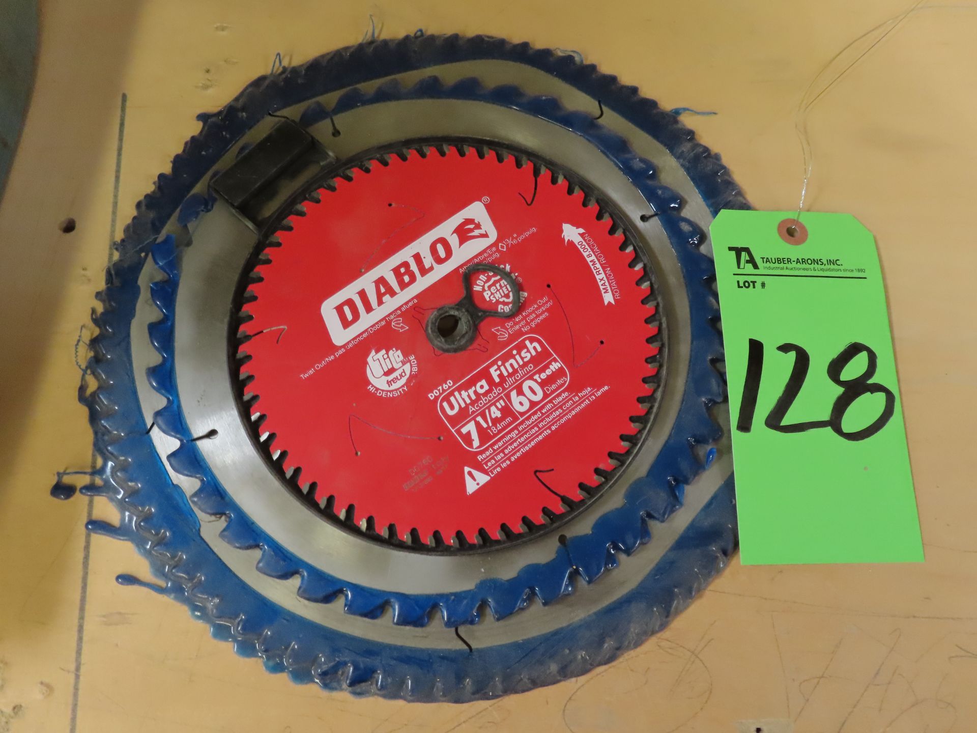 (Lot) 7'' - 12'' Saw Blades