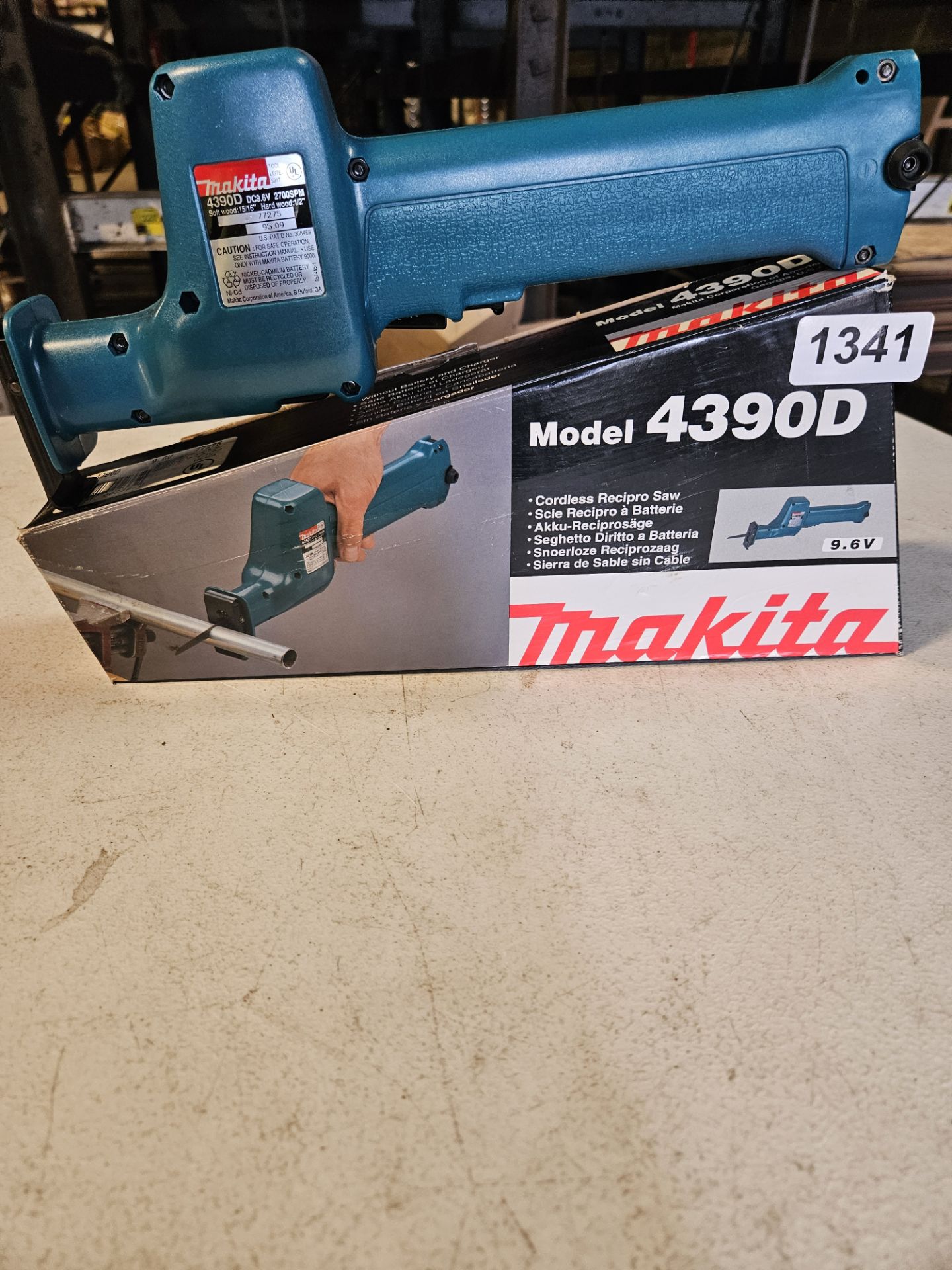 Makita Cordless Respiro Saw 9.6v Model #4390d