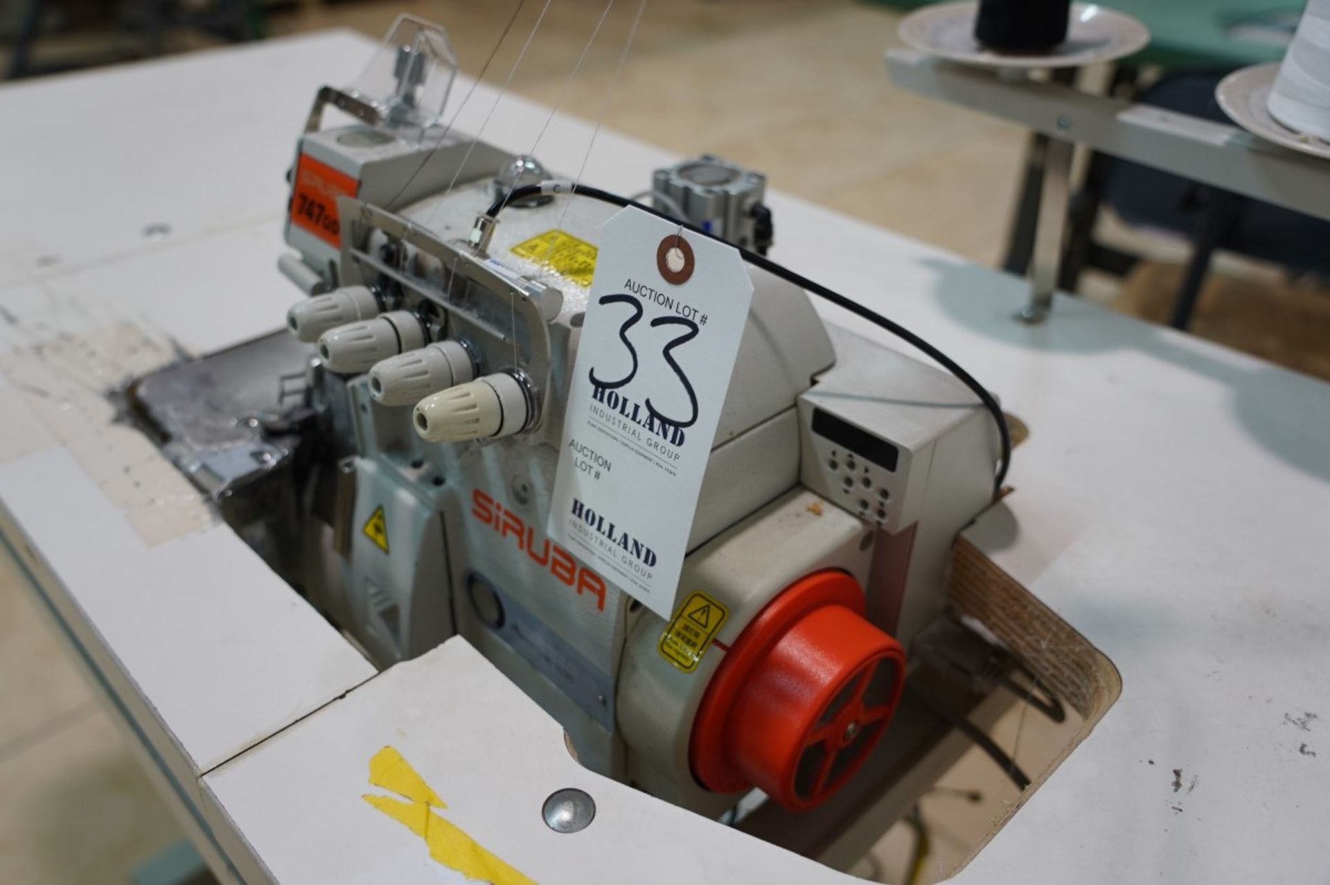 Siruba Overlock Sewing Machine Model 747QD - 514M5-23/BKS S/N HDJA1448C00116, Adjustable Speed, Gau - Image 4 of 7