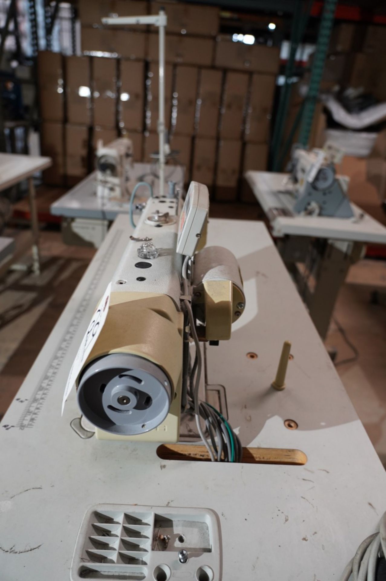 Siruba Lockstitch Sewing Machine Model DL7200-BH1-13 S/N 26370761, With Thread Trimmer, Adjustable - Image 6 of 9