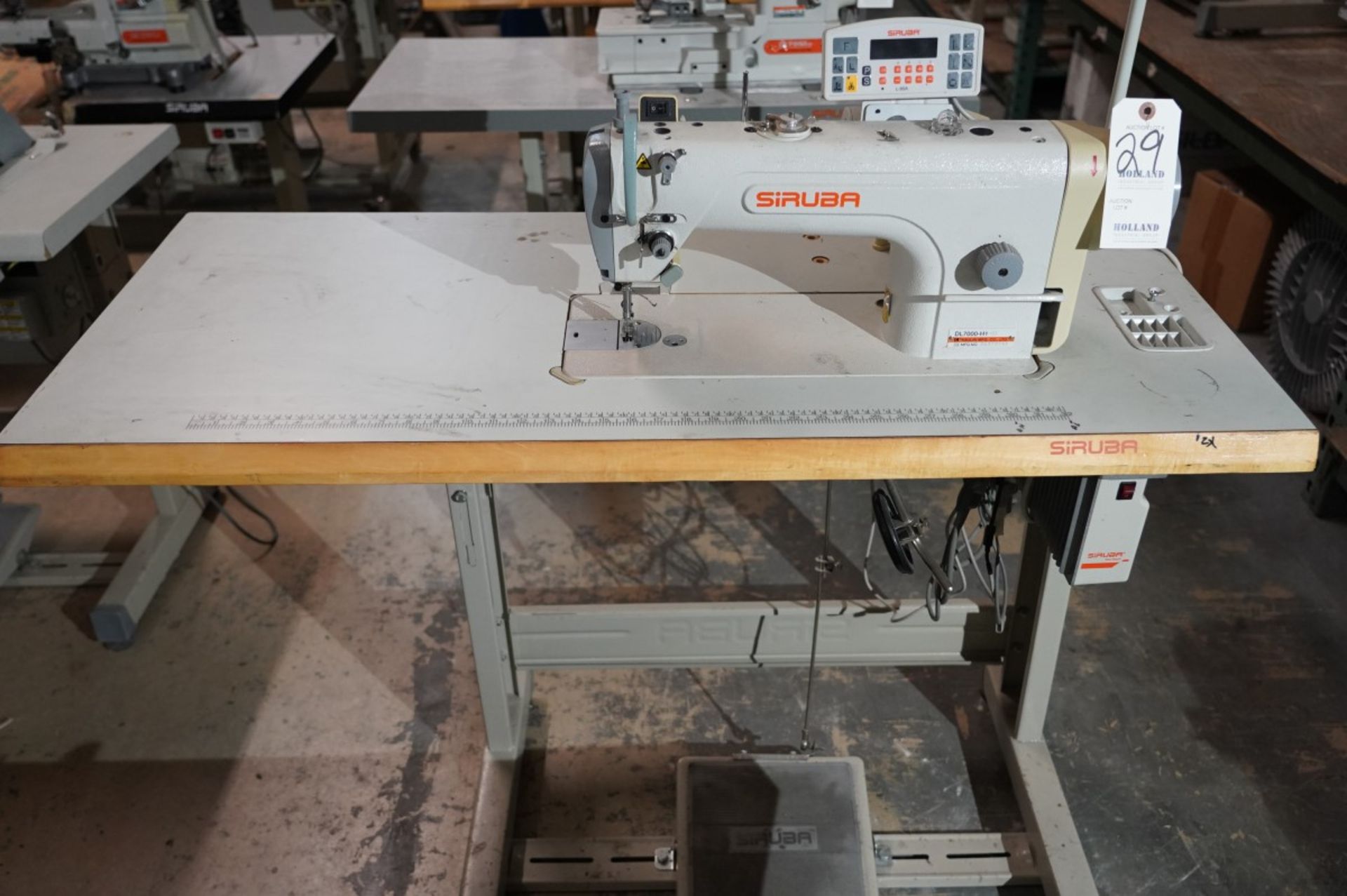 Siruba Lockstitch Sewing Machine Model DL7200-BH1-13 S/N 26370761, With Thread Trimmer, Adjustable - Image 2 of 9