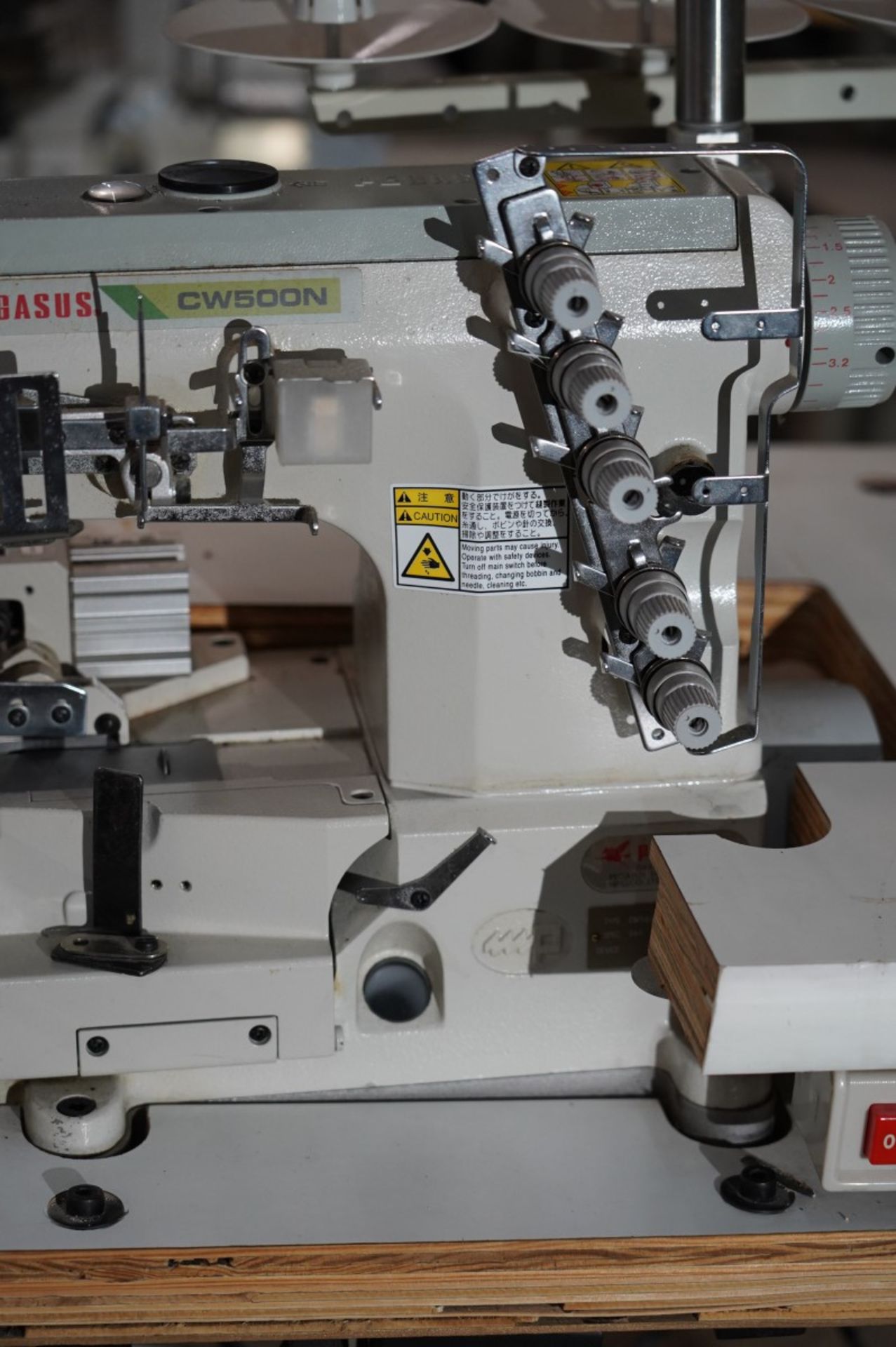 Pegasus Coverstitch Sewing Machine Model CW500N - Type -CW562N-01GB, Spec. 364 S/N 548682, Adjustab - Image 4 of 10