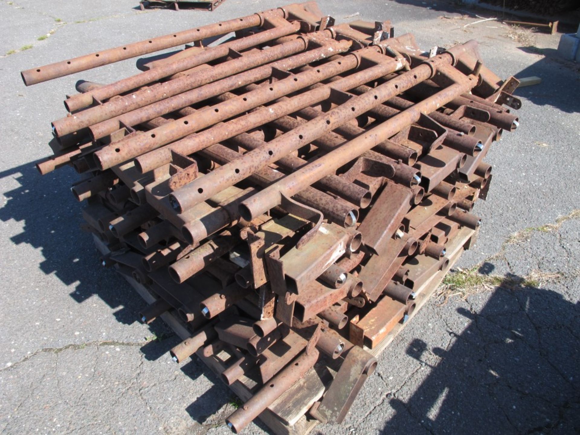 Lot Including: (200) Stanchion Pin (Waco #2003); (230) Guardrail Stanchion 40" (Waco #3105.24 - - Image 6 of 6