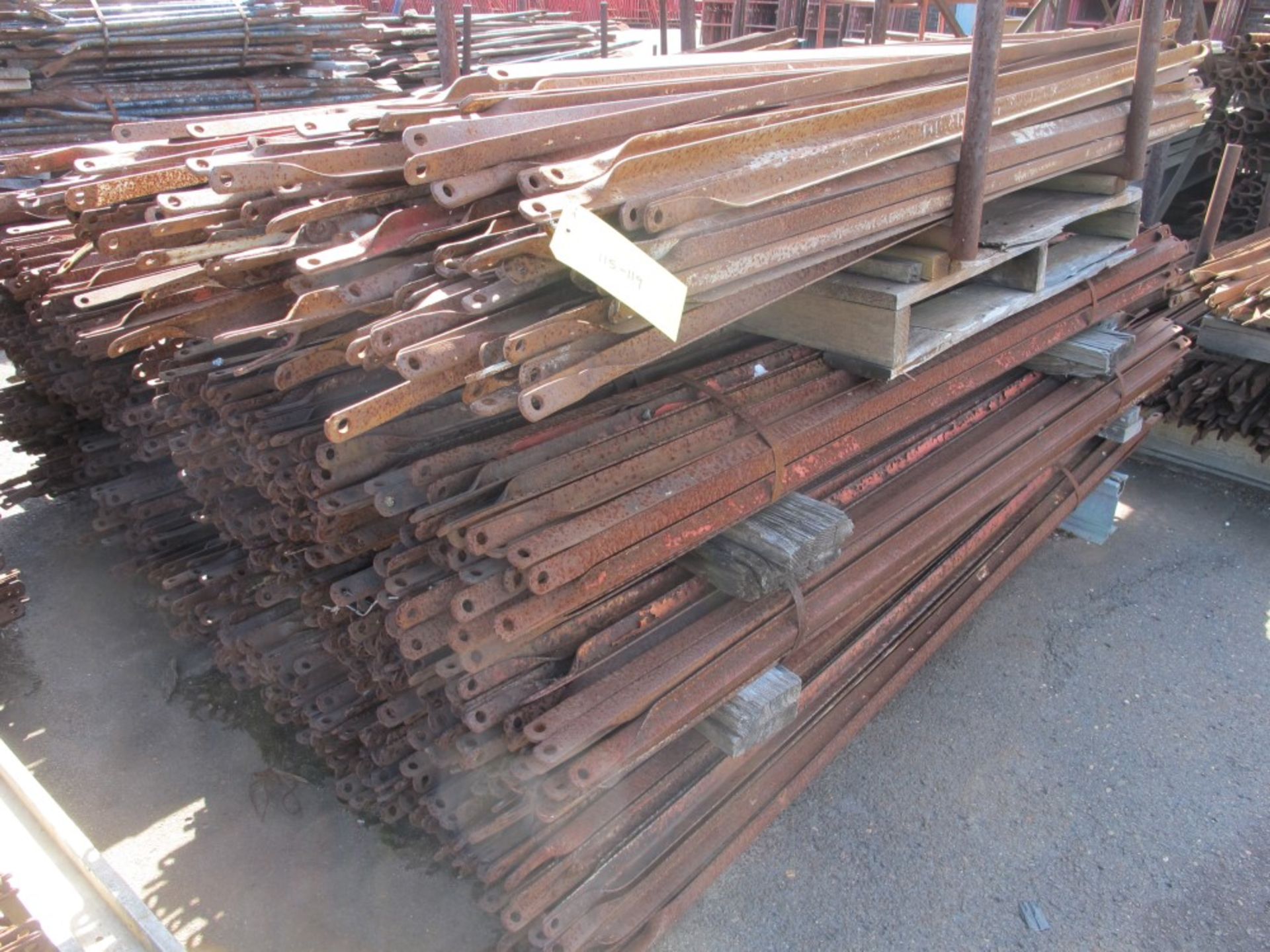 Lot of (500) Guardrail 7' (Waco #327.07)