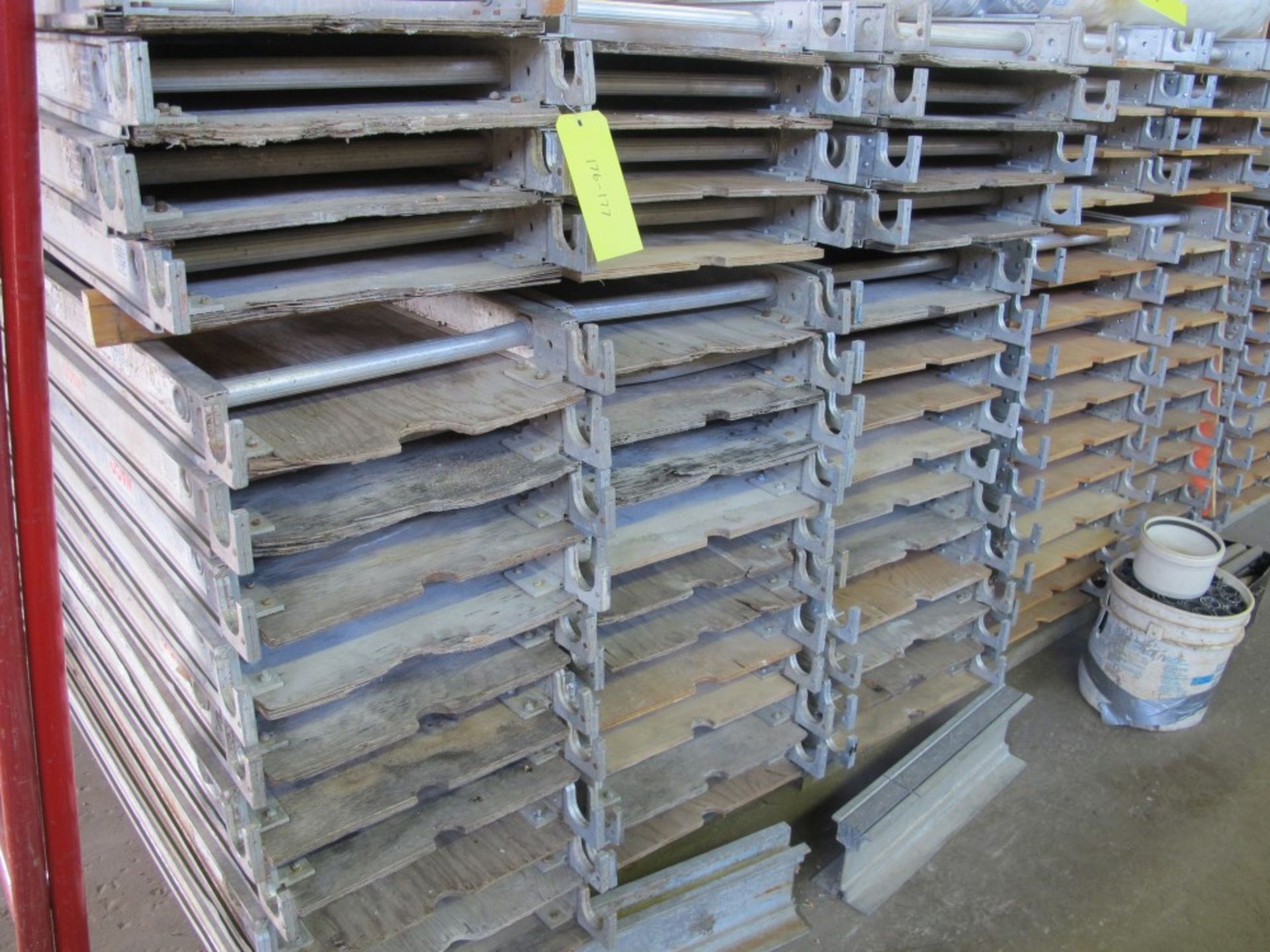 Lot of (50) WERNER Alum Plank 7' (Waco #5307) - Image 2 of 3