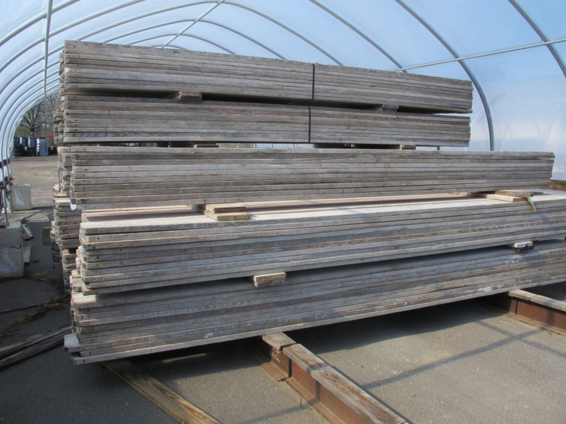 Lot of (100) Plank 2" x 10" x 16' (Waco #16'PL)