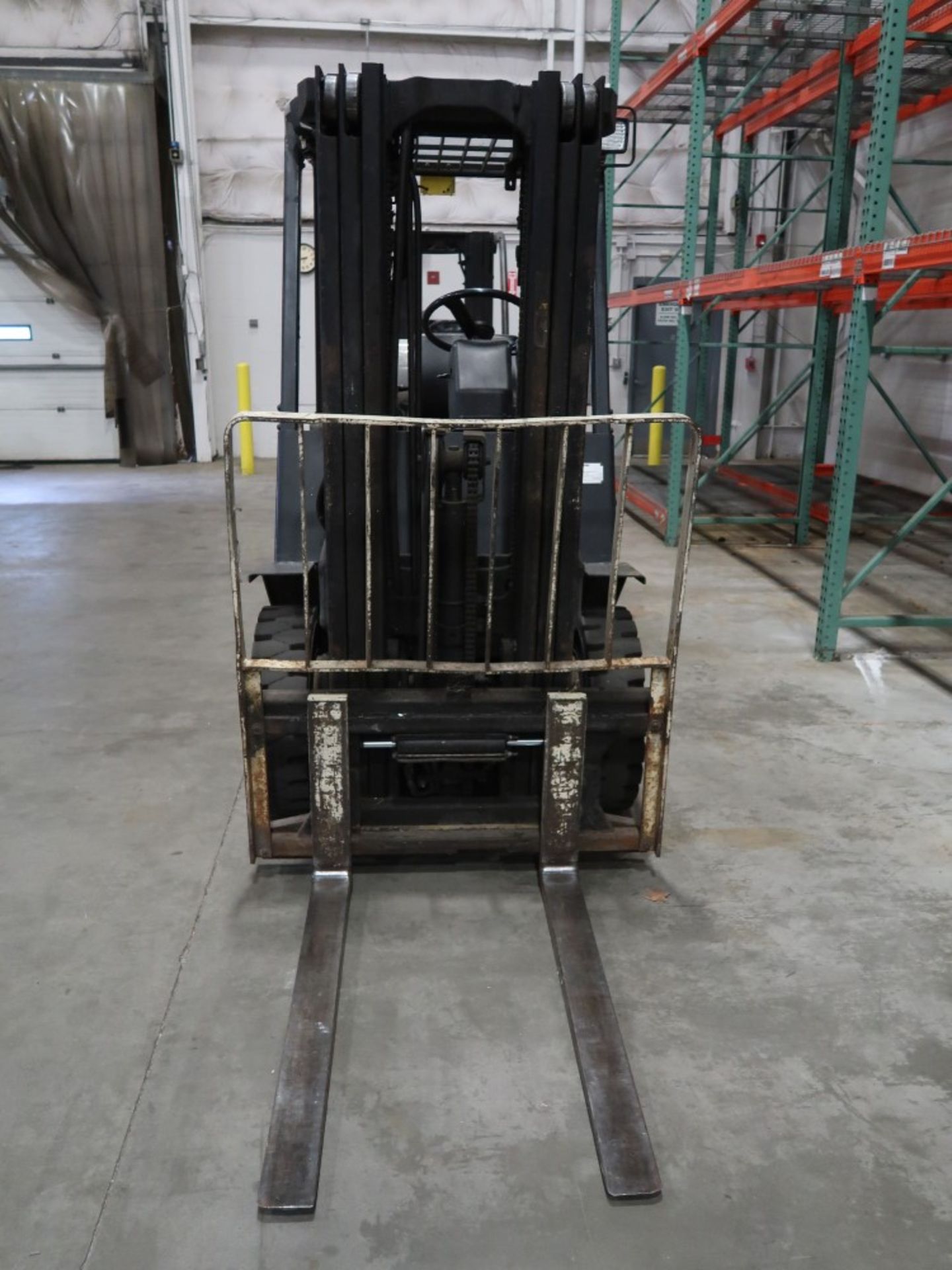 Yale Model GLP050TENUAE080 5,000 Lb Cap LPG Forklift (DELAYED DELIVERY 6/14) - Image 6 of 7