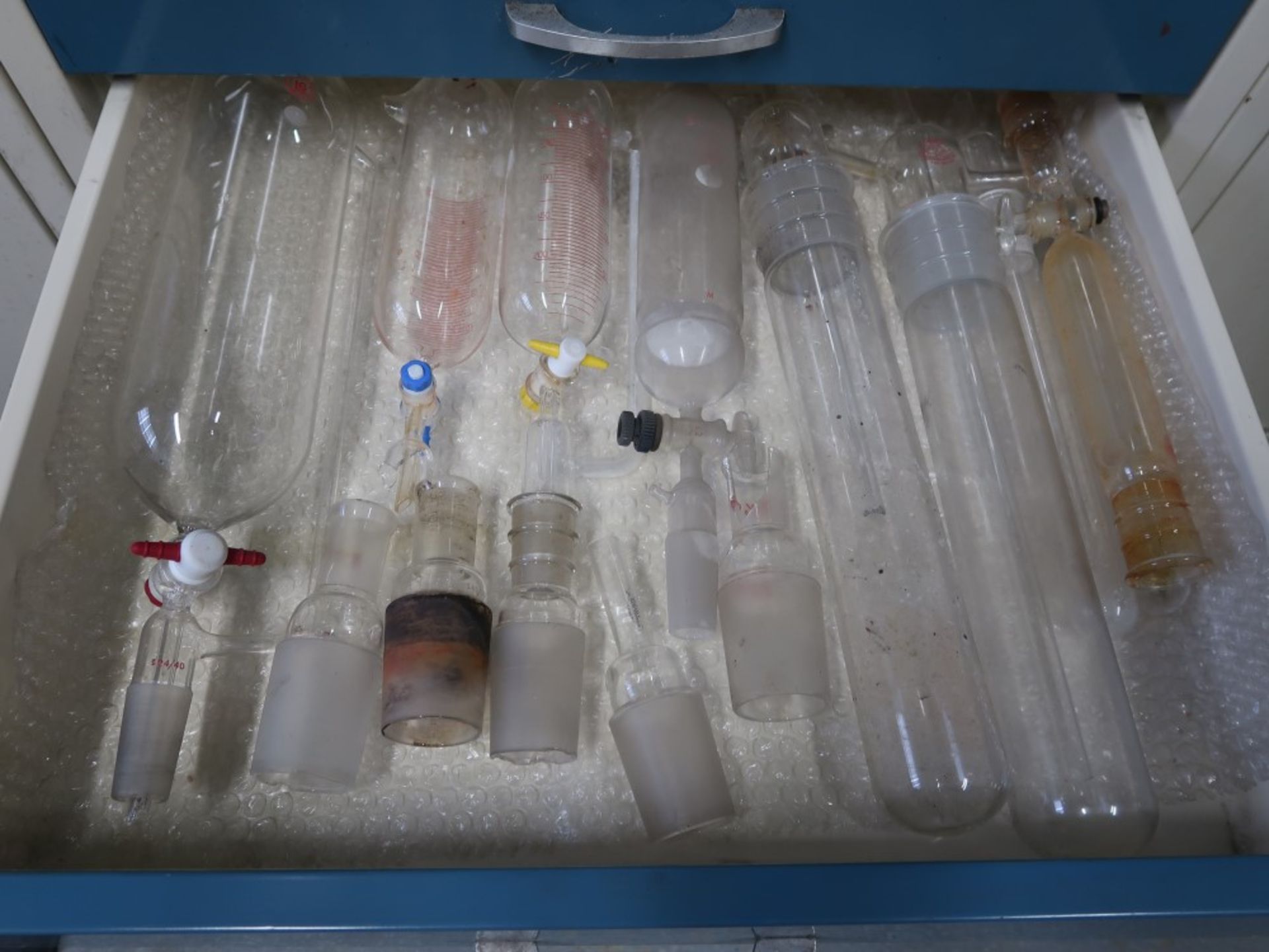 Large Assortment of Laboratory Glassware Located in Lab Counter Drawers - Image 6 of 17