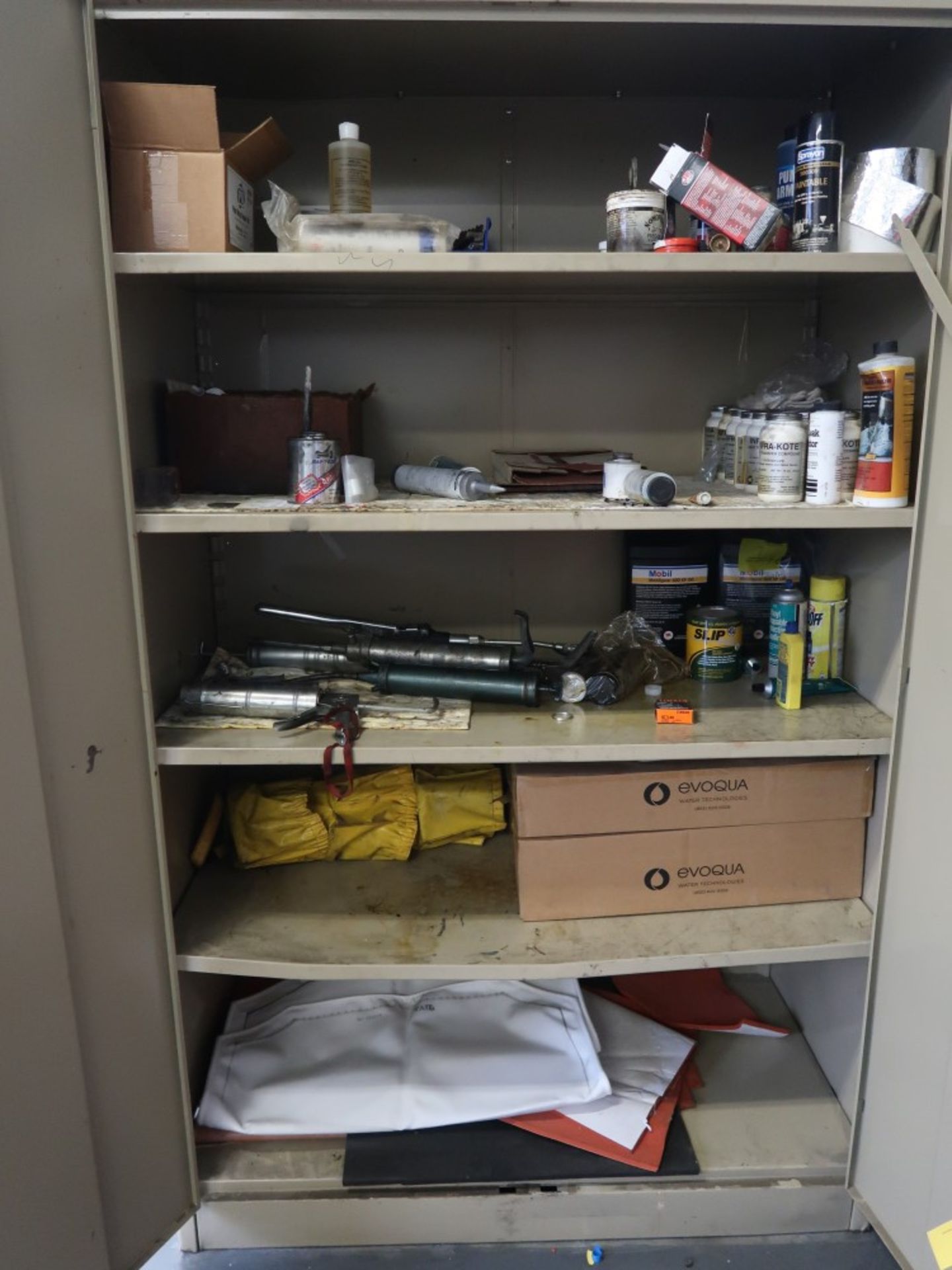 (5) Metal Storage Cabinets w/ Contents Including: Nuts, Bolts, Speed Controld, Bodine Electric - Image 6 of 6