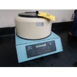 Drucker Co Model 720E Laboratory Centrifuge S/N SE0122