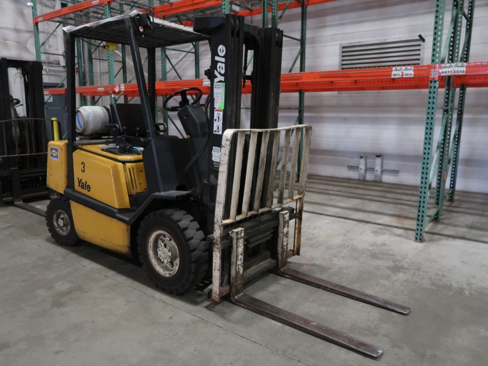 Yale Model GLP050TENUAE080 5,000 Lb Cap LPG Forklift (DELAYED DELIVERY 6/14) - Image 5 of 7