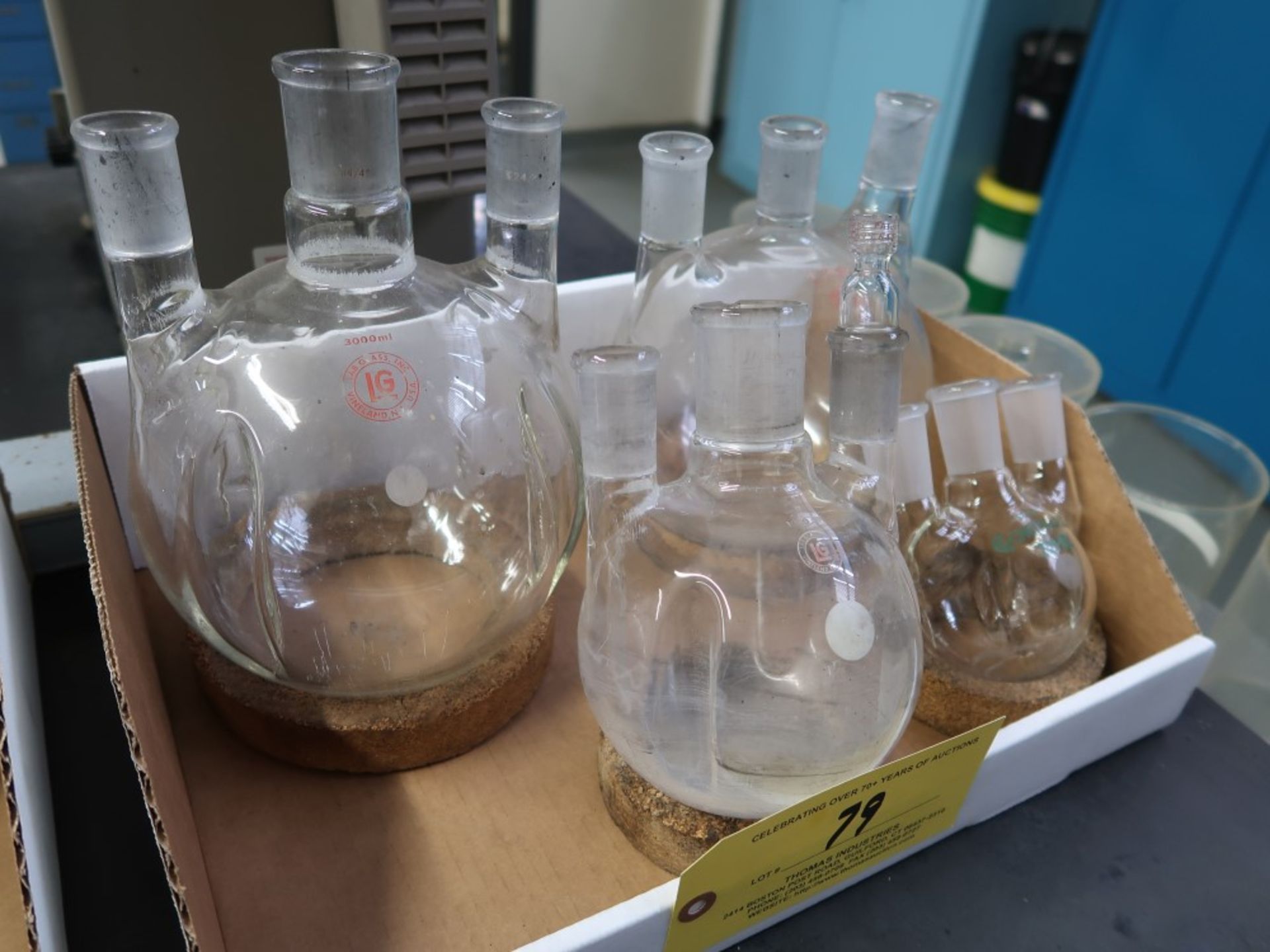 Lot of Lab Glass, Chem Glass and Kontes 3 Necked Flasks From 250 ML to 3000 ML - Image 2 of 2