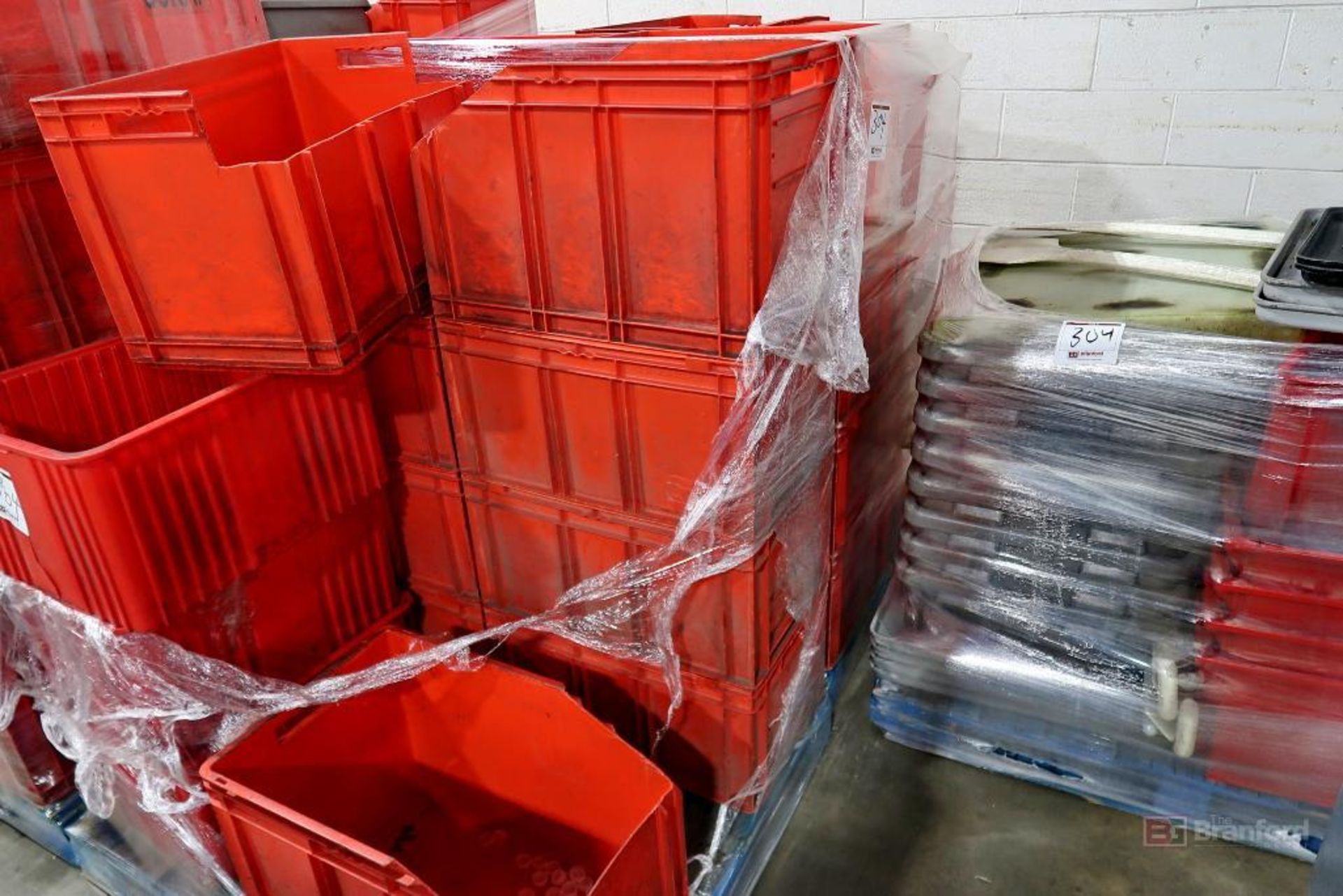 (5) Pallets Of Plastic Bins - Image 2 of 3