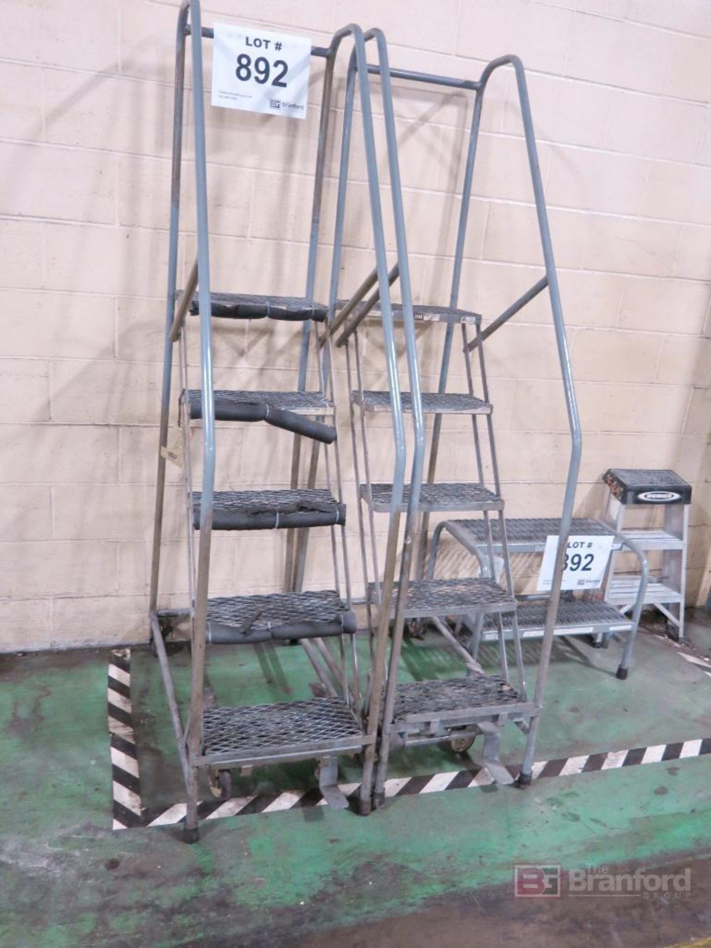 Assorted Ladders/Stool