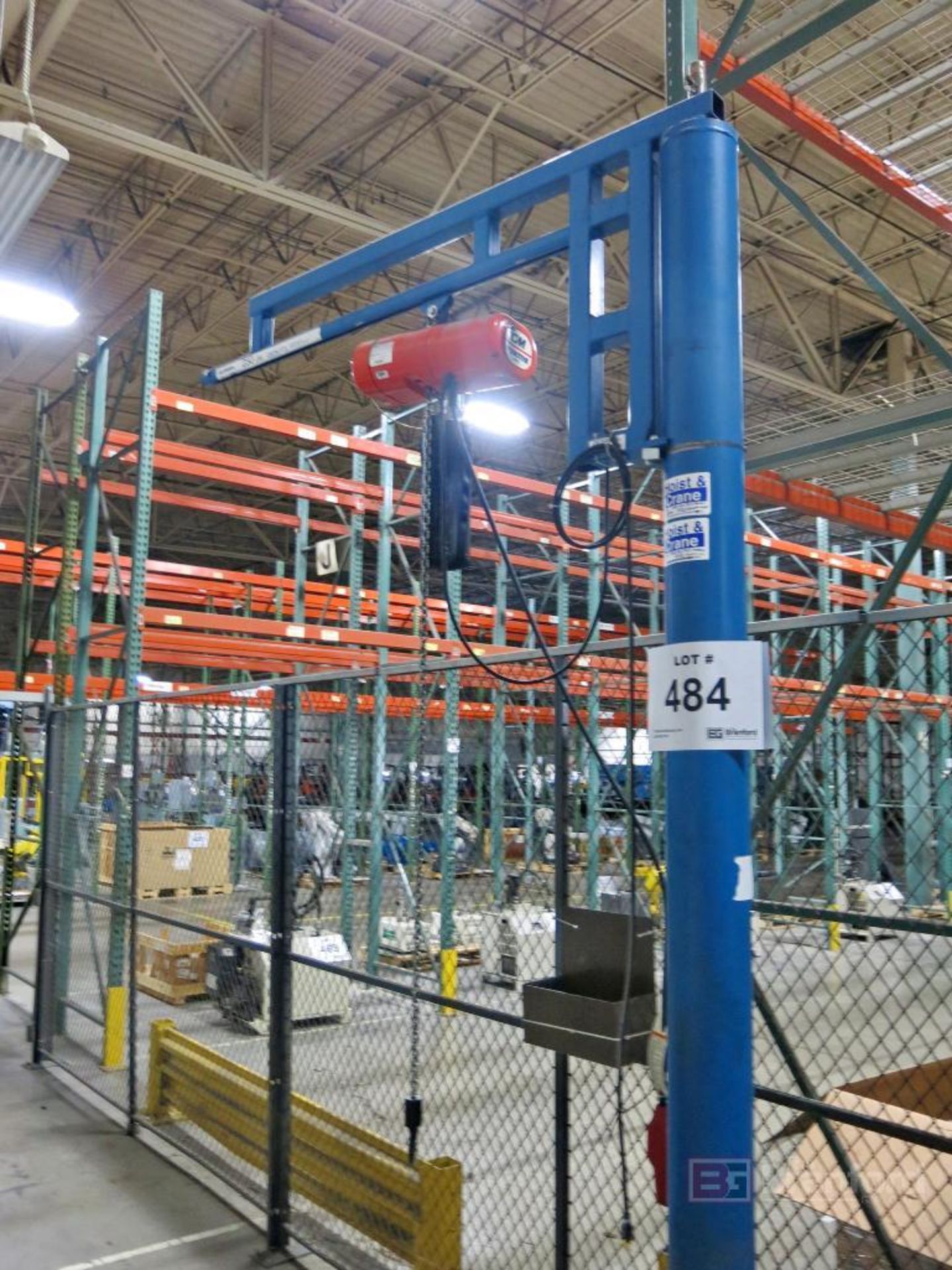 Gorbel 250-Lb Floor Mount Electric Jib Crane