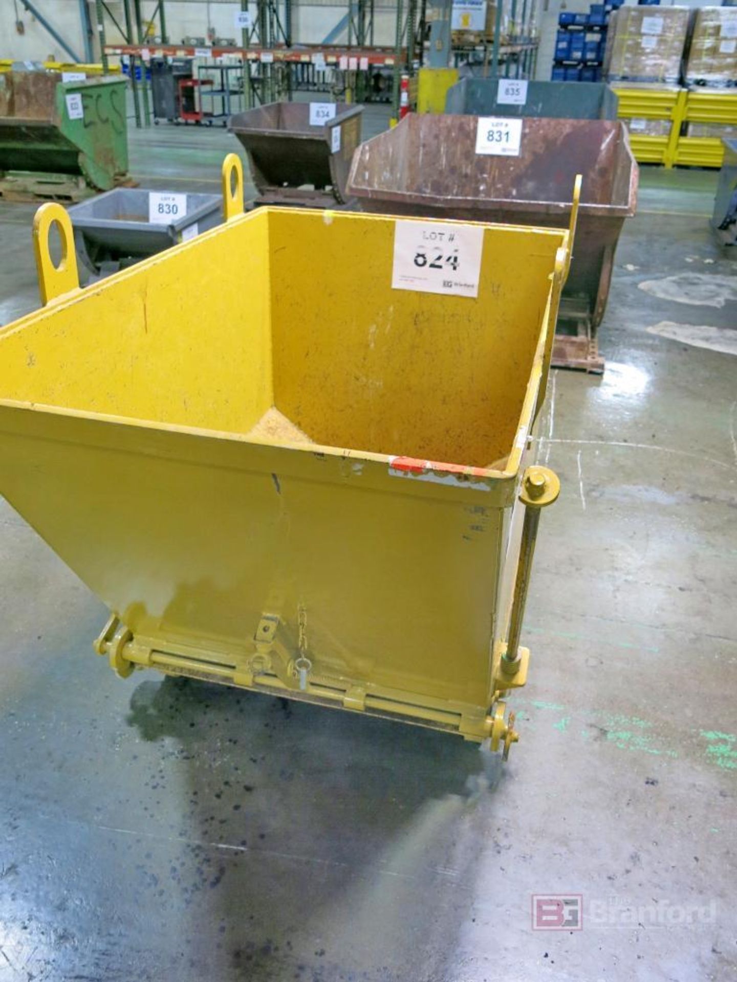 Apex Bulk Handler Forklift Mount Bottom Drop Dumpster - Image 2 of 2