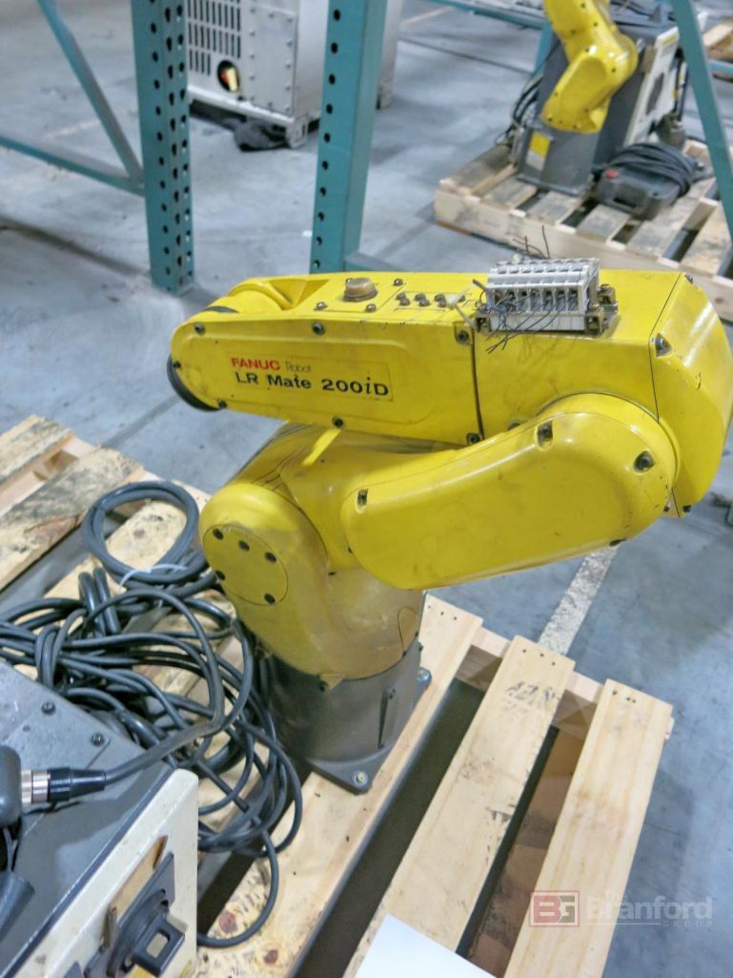 Fanuc Robot Model LR Mate 200ID - Image 2 of 5