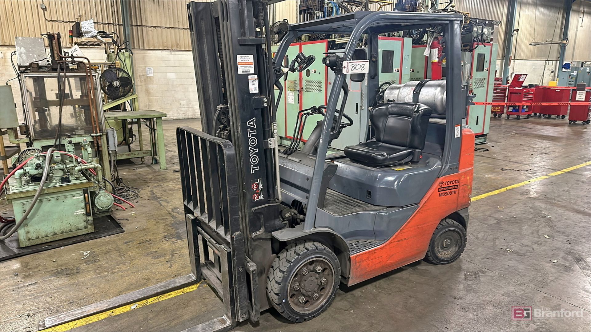 Toyota 4500-Lb Cap. Model 8FGCU25 Forklift - Image 5 of 6