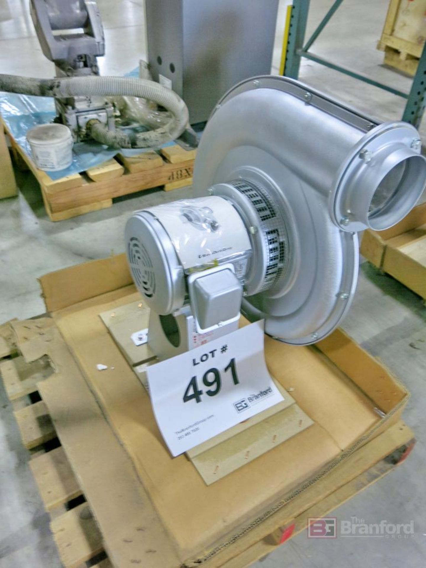 Showa Denki Group Model HE2H-70XP-B13 Electric Blower