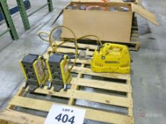 Set of (2) Interpac Model RC106 10,000 PSI Hydraulic Machine Lifters