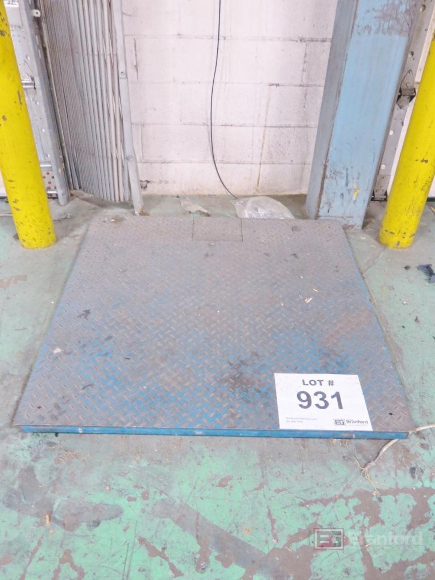 Transcell Model TI-500D Approx. 5000 Lb Cap Platform Pallet Scale