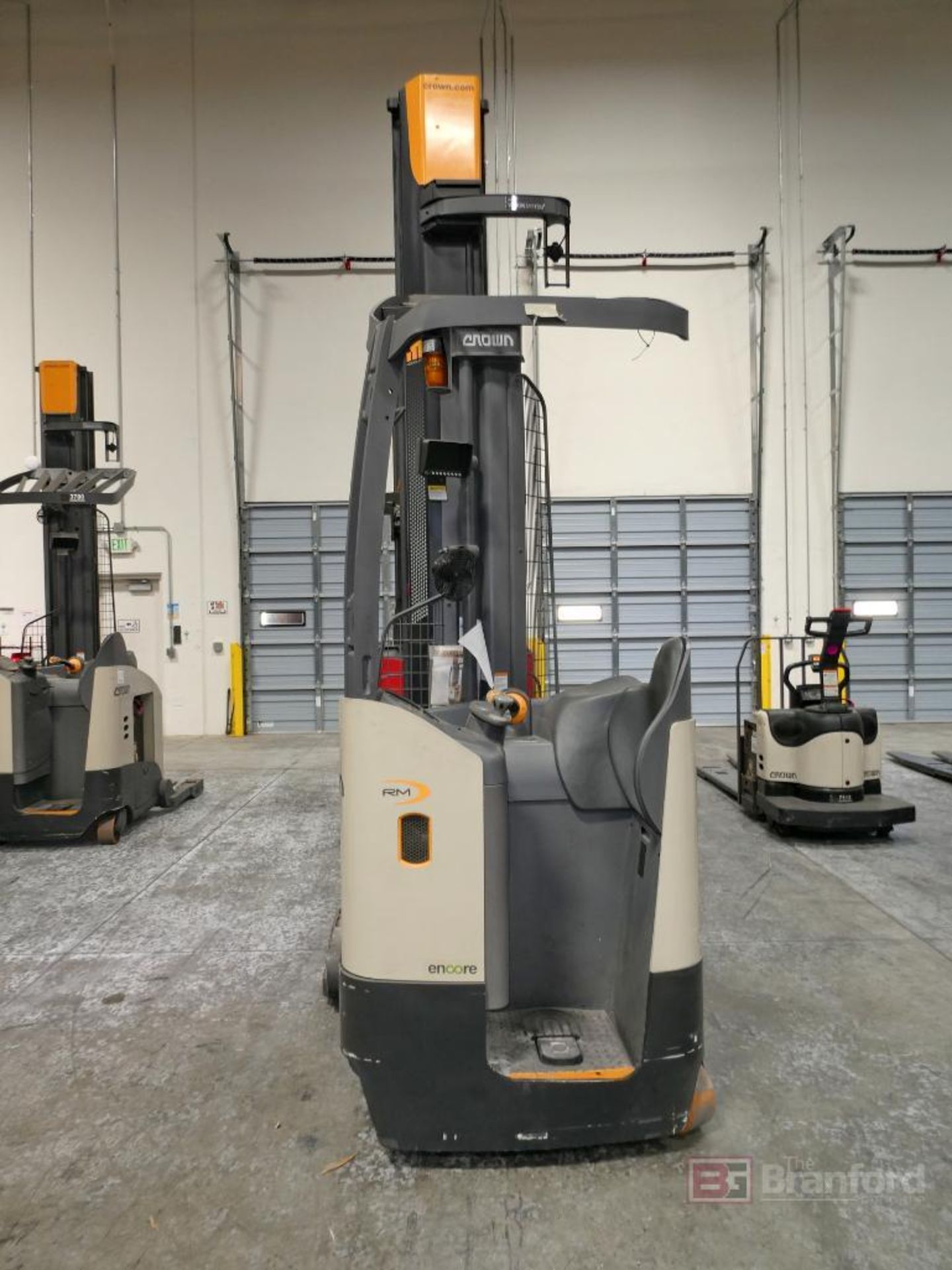 Crown Model RM6025-45, Electric Reach Forklift - Image 3 of 11