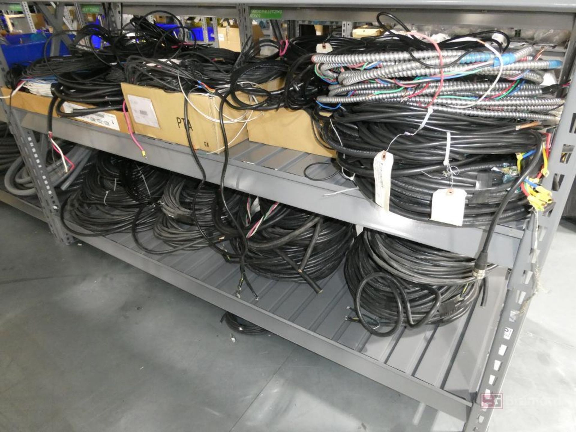 Pallet of misc electrical wiring and cables - Image 6 of 38