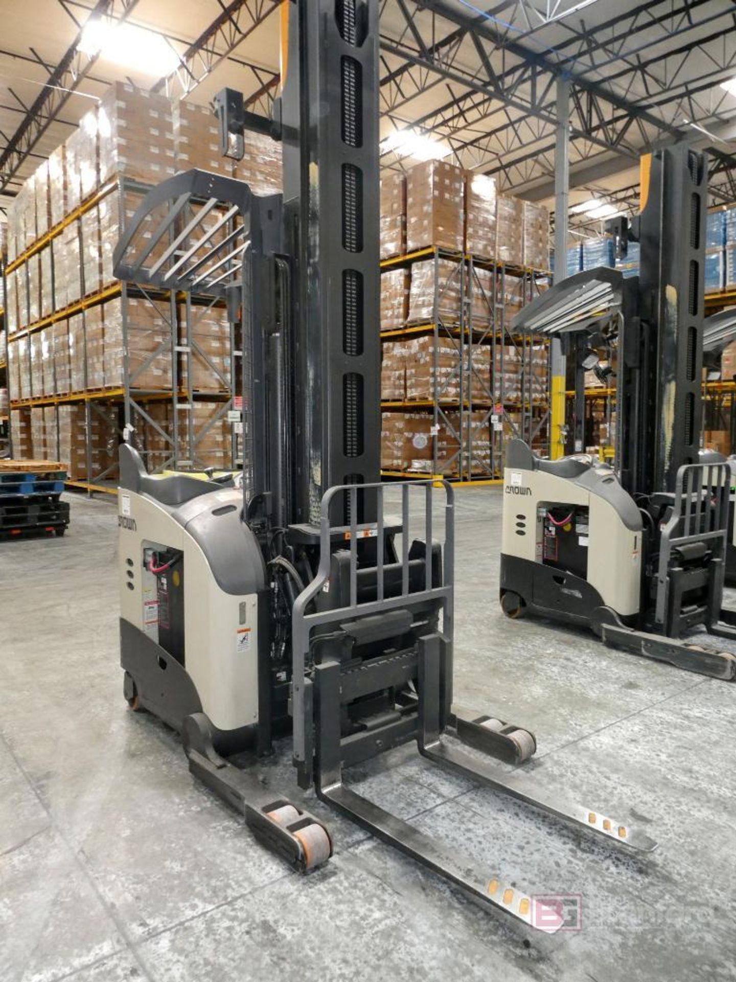 Crown Model RM6025-45, Electric Reach Forklift - Image 2 of 11