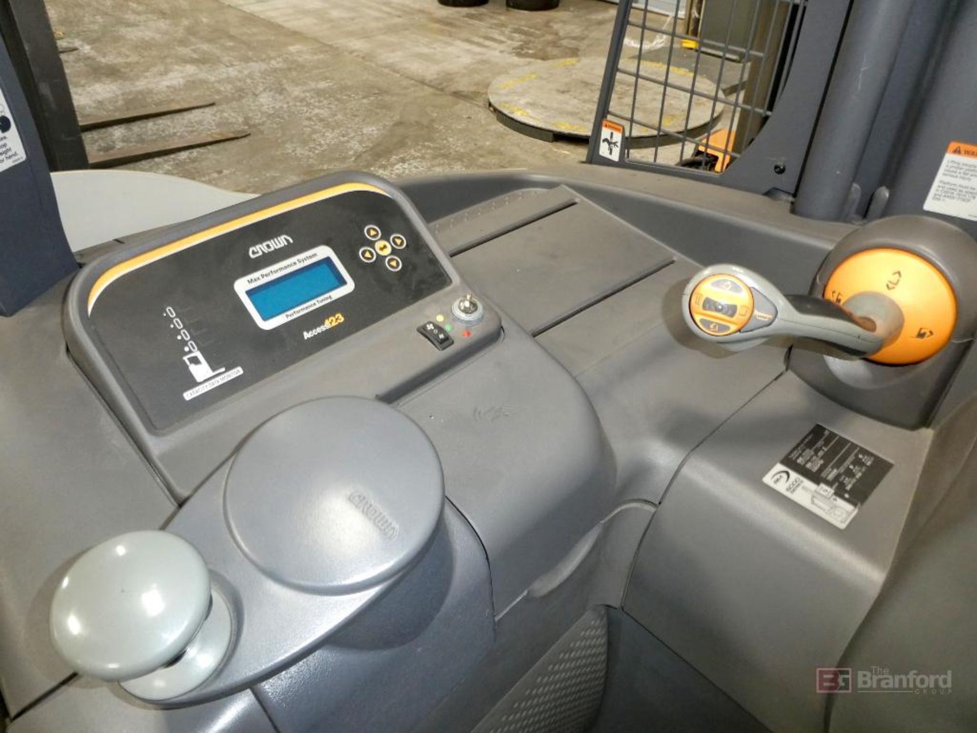 Crown Model RM6025-45, Electric Reach Forklift - Image 5 of 11