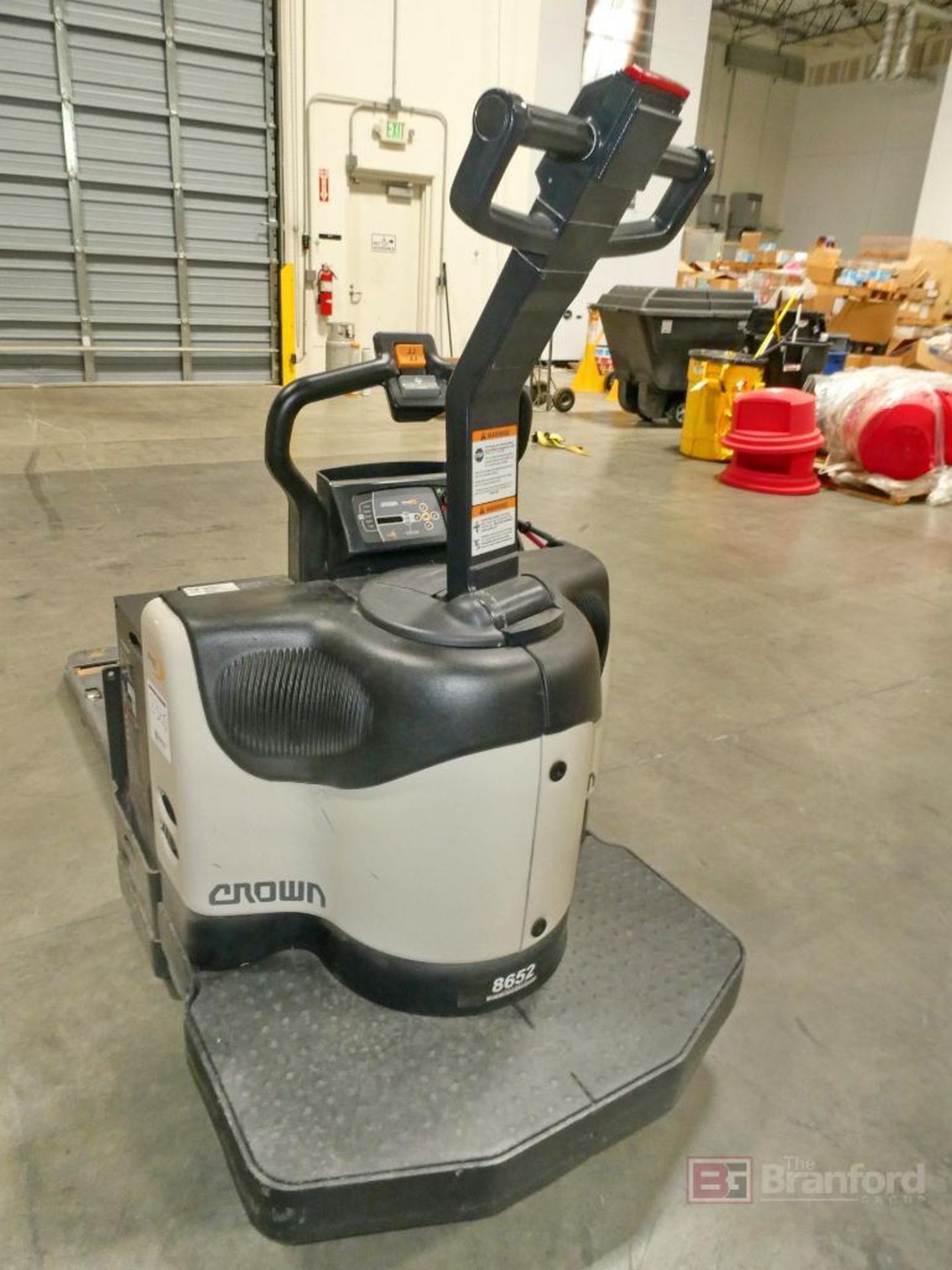 Crown Model PE4500-60, 24V Electric Pallet Jack - Image 3 of 8