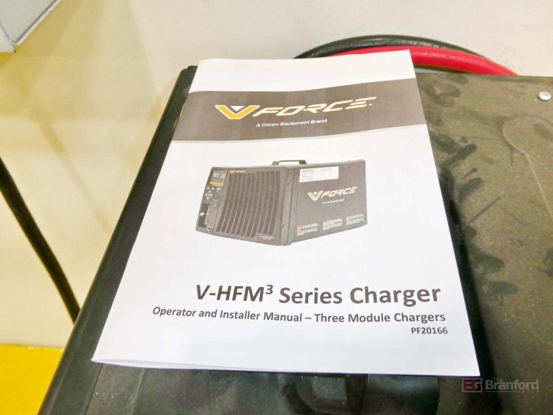 V-Force Model FS3-MP344-3, Forklift Multi-Voltage Battery Charger - Bild 5 aus 6