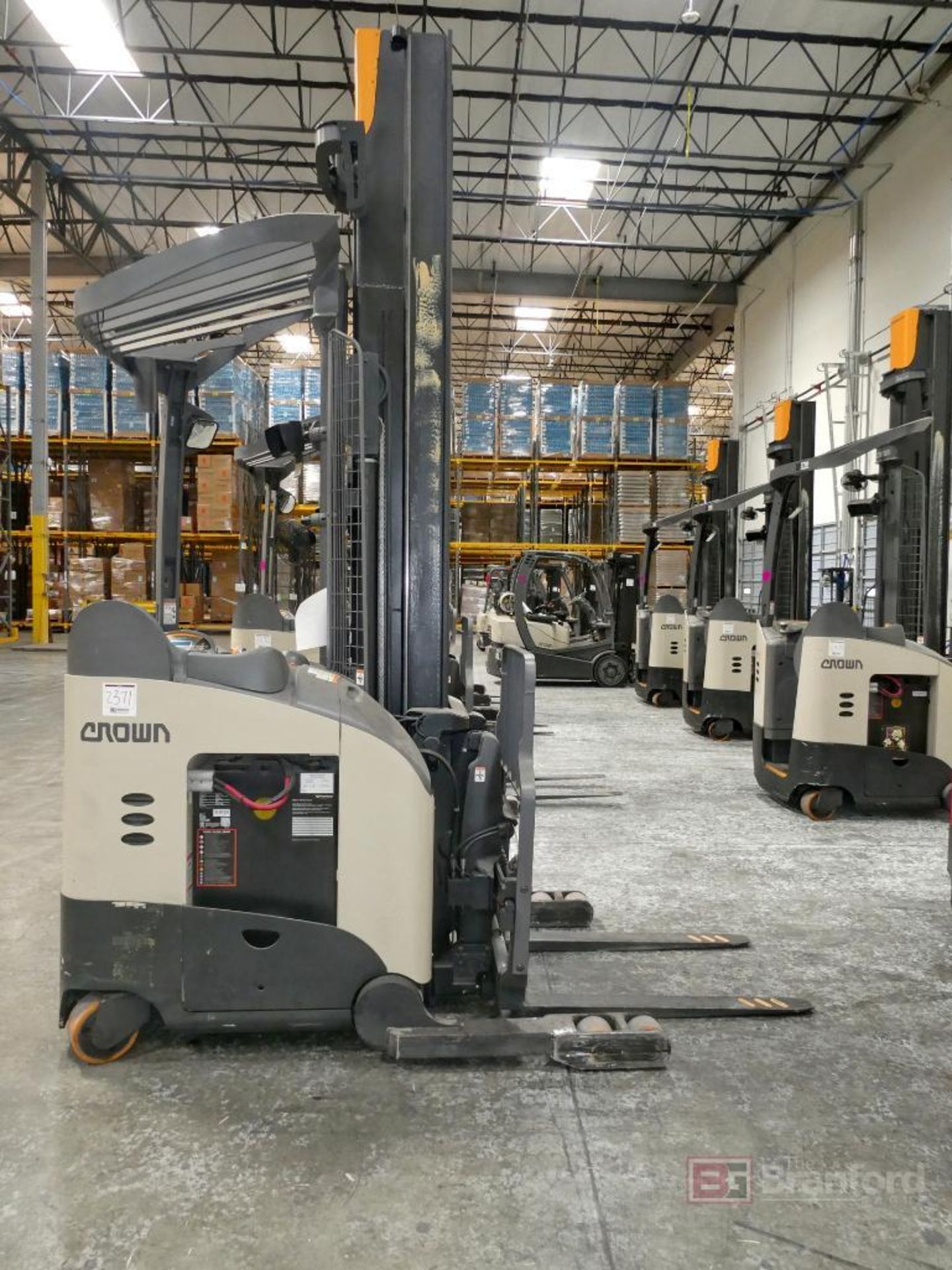 Crown Model RM6025-45, Electric Reach Forklift