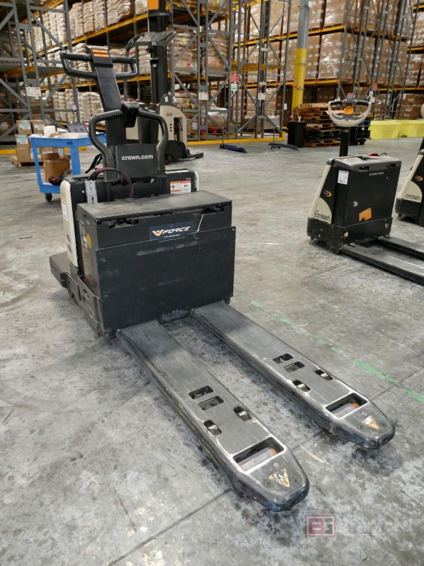 Crown Model PE4500-60, 24V Electric Pallet Jack - Image 2 of 7