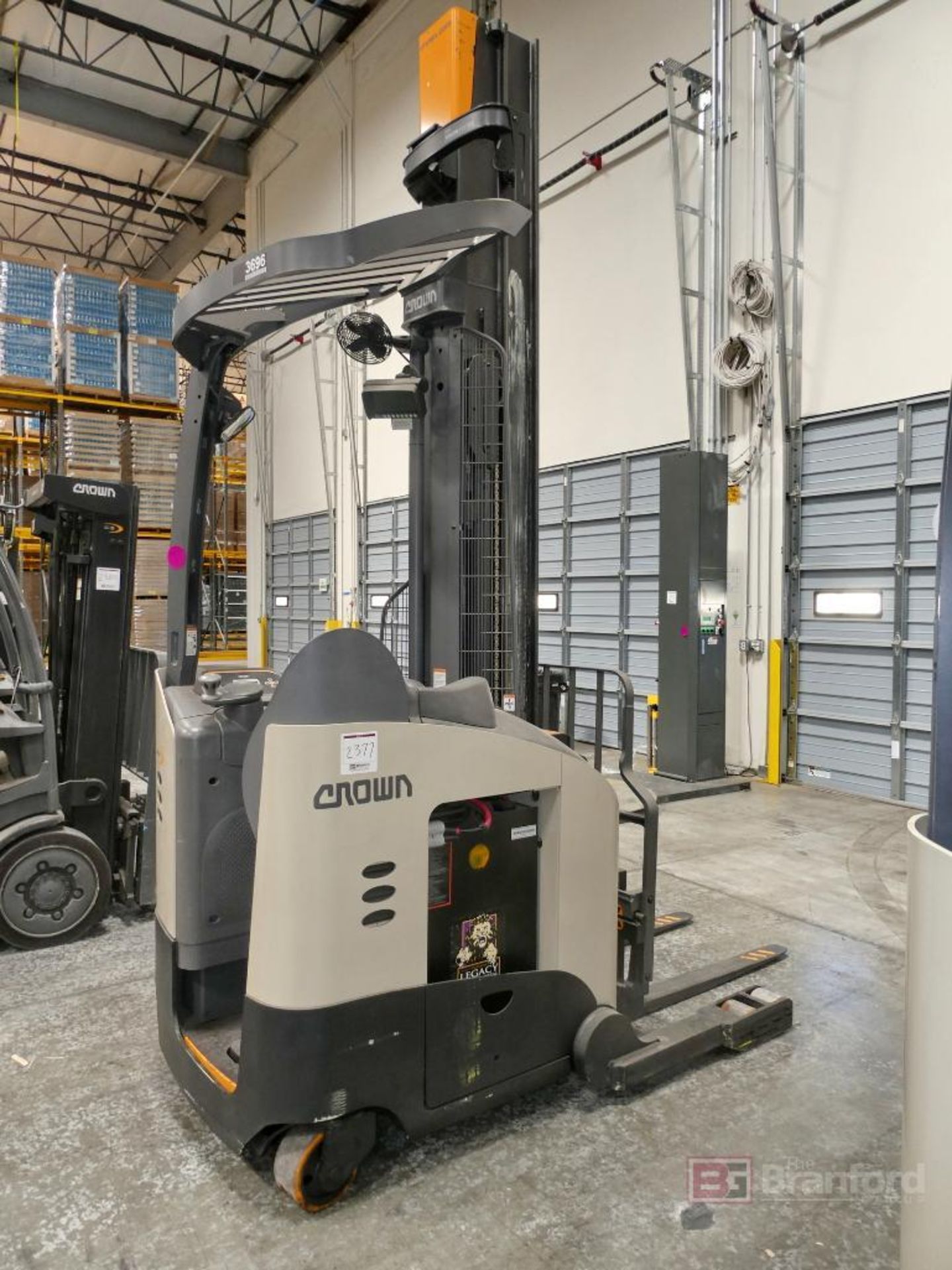 Crown Model RM6025-45, Electric Reach Forklift