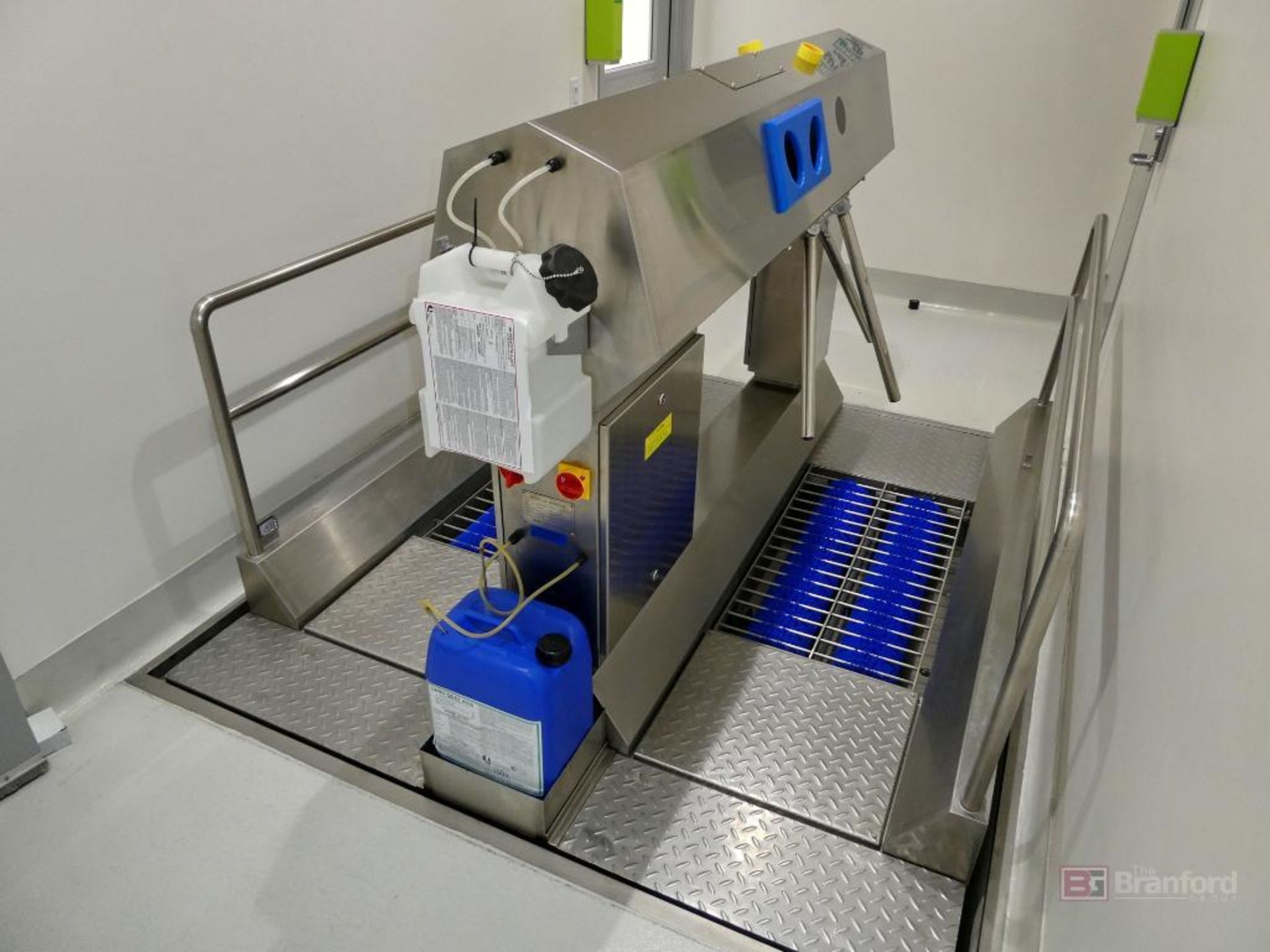 2020 ITEC Frontmatec Hygiene Systems Automatic Walk-Through Sole and Boot Cleaning Machine - Image 4 of 7