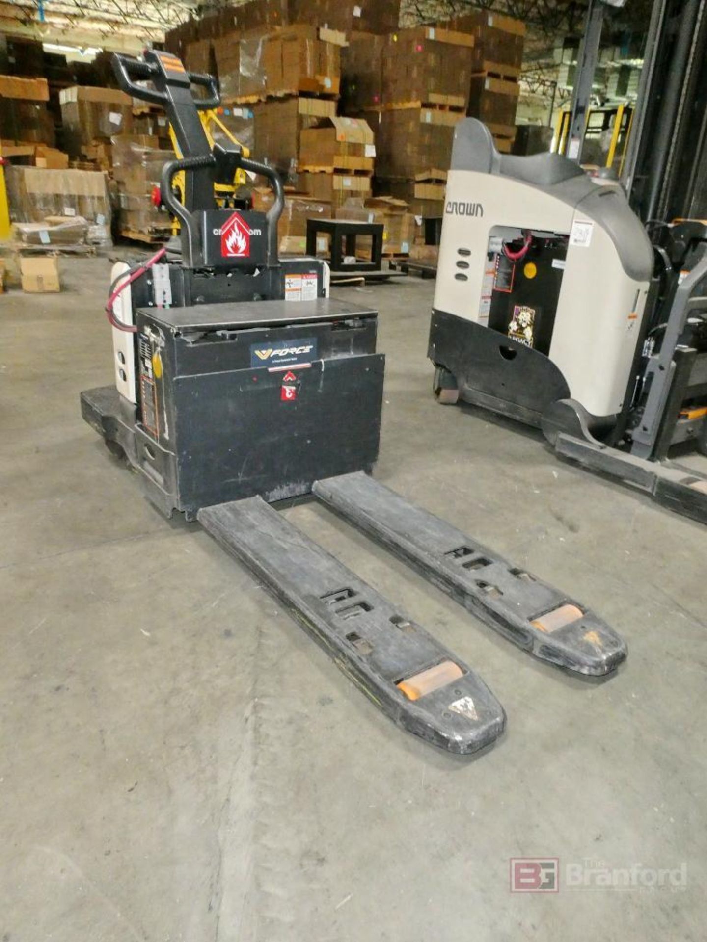 Crown Model PE4500-60, 24V Electric Pallet Jack - Image 2 of 8