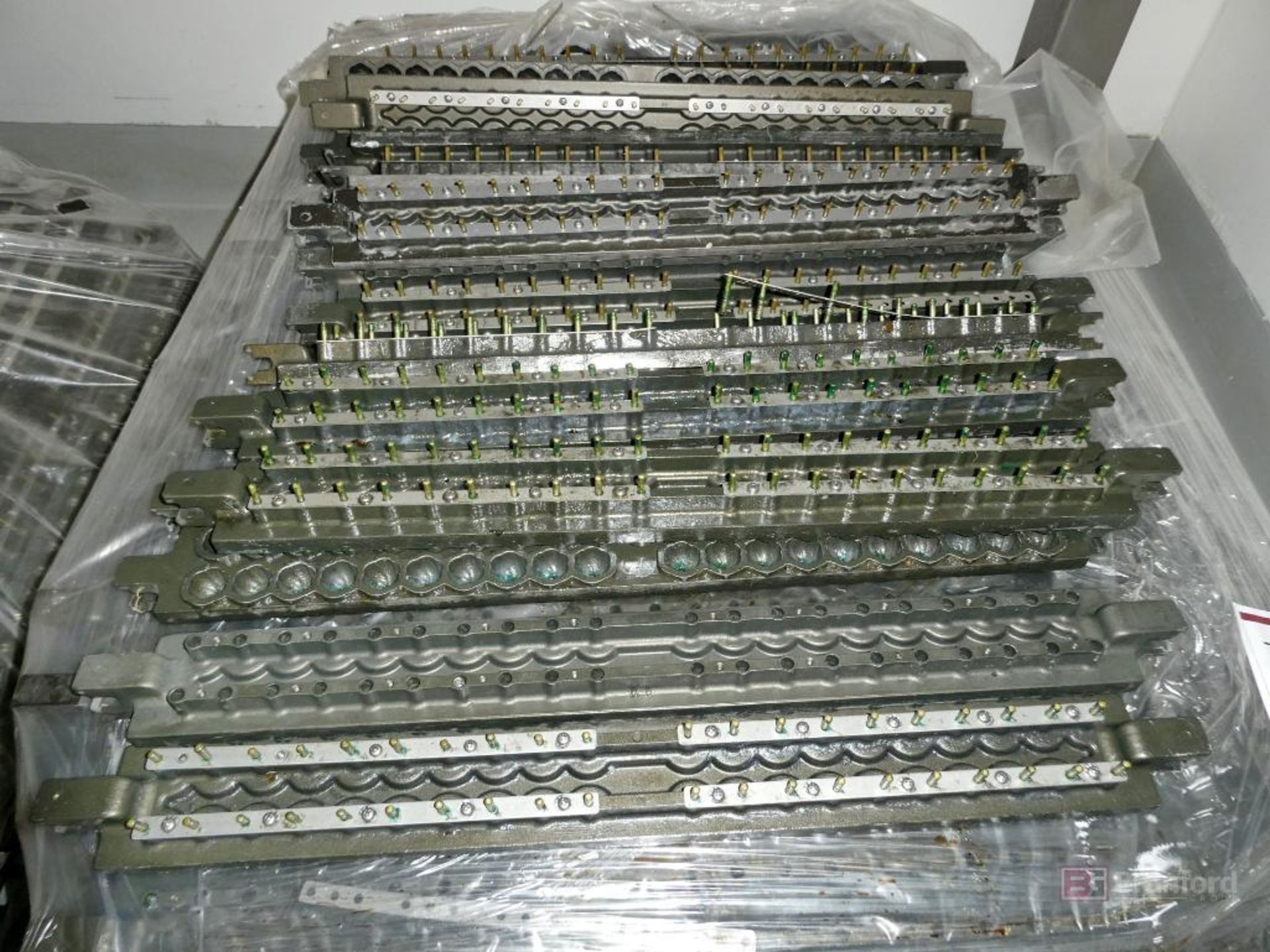 (4) Pallets of Gummy Molds - Image 2 of 3