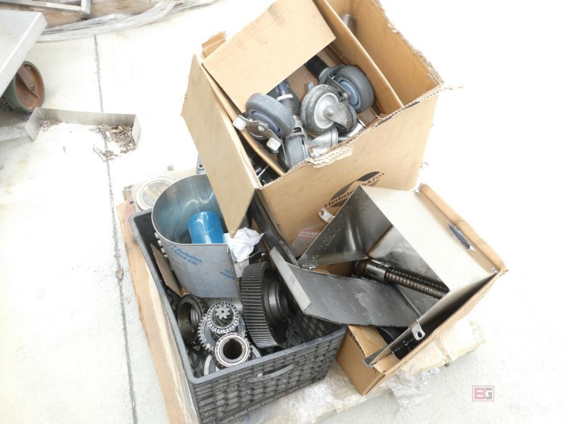 Large Lot of Spare Parts, Motors and Piping for the Production Lines - Image 23 of 27