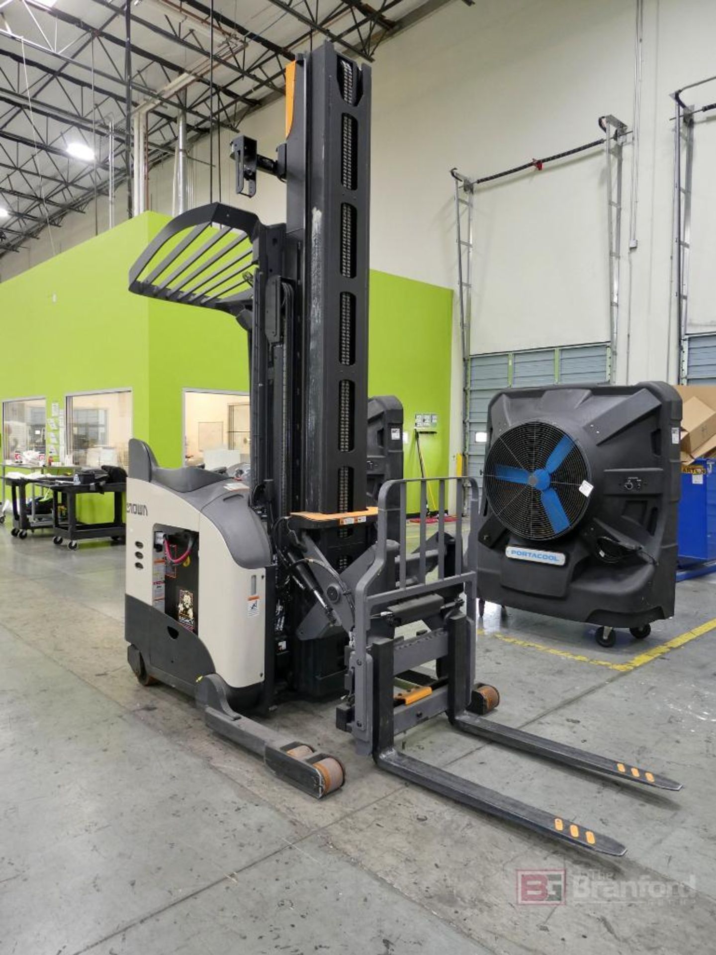 Crown Model RM6025-45, Electric Reach Forklift - Image 3 of 11